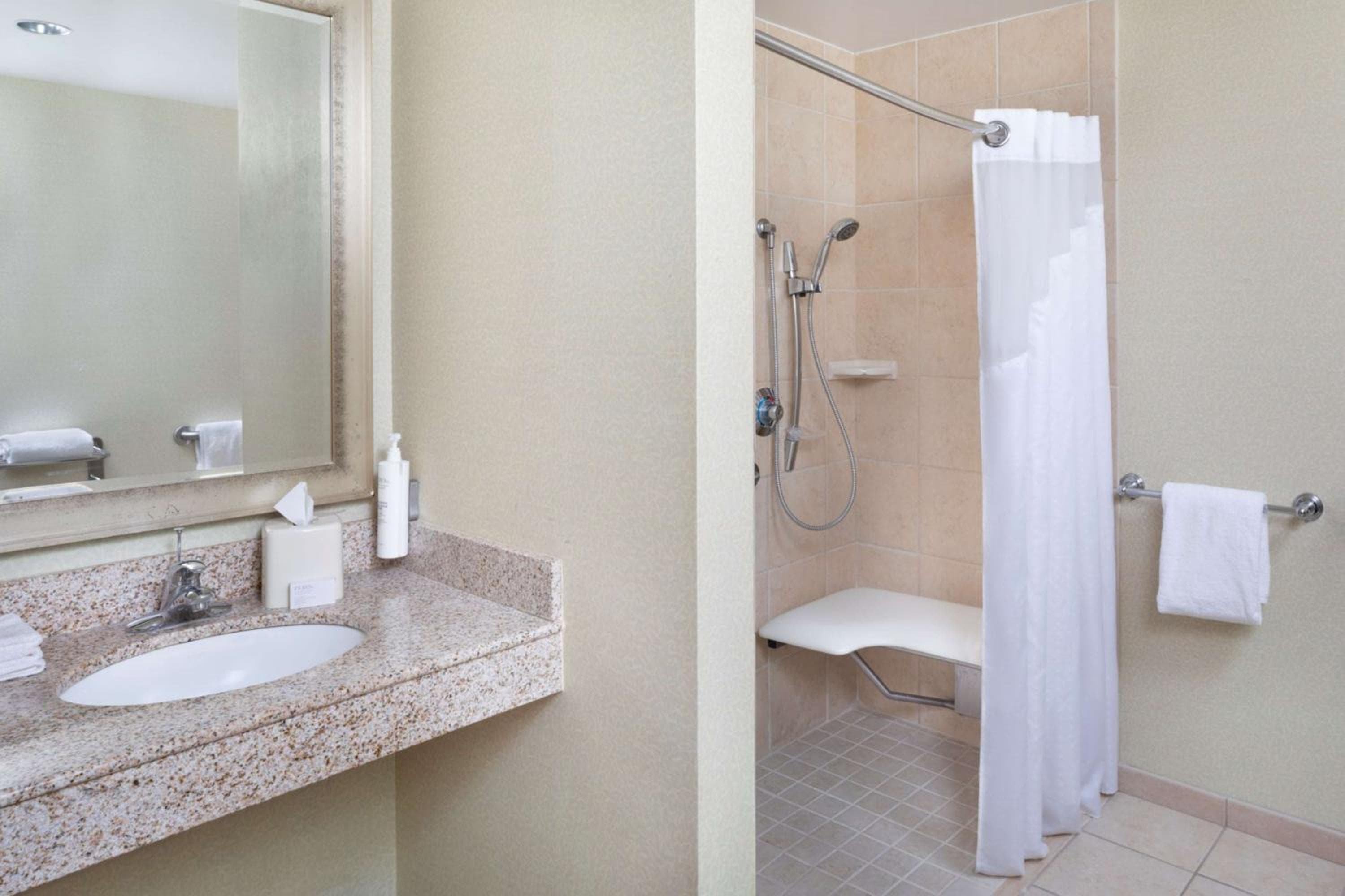 Hilton Garden Inn Miami Airport West — 13