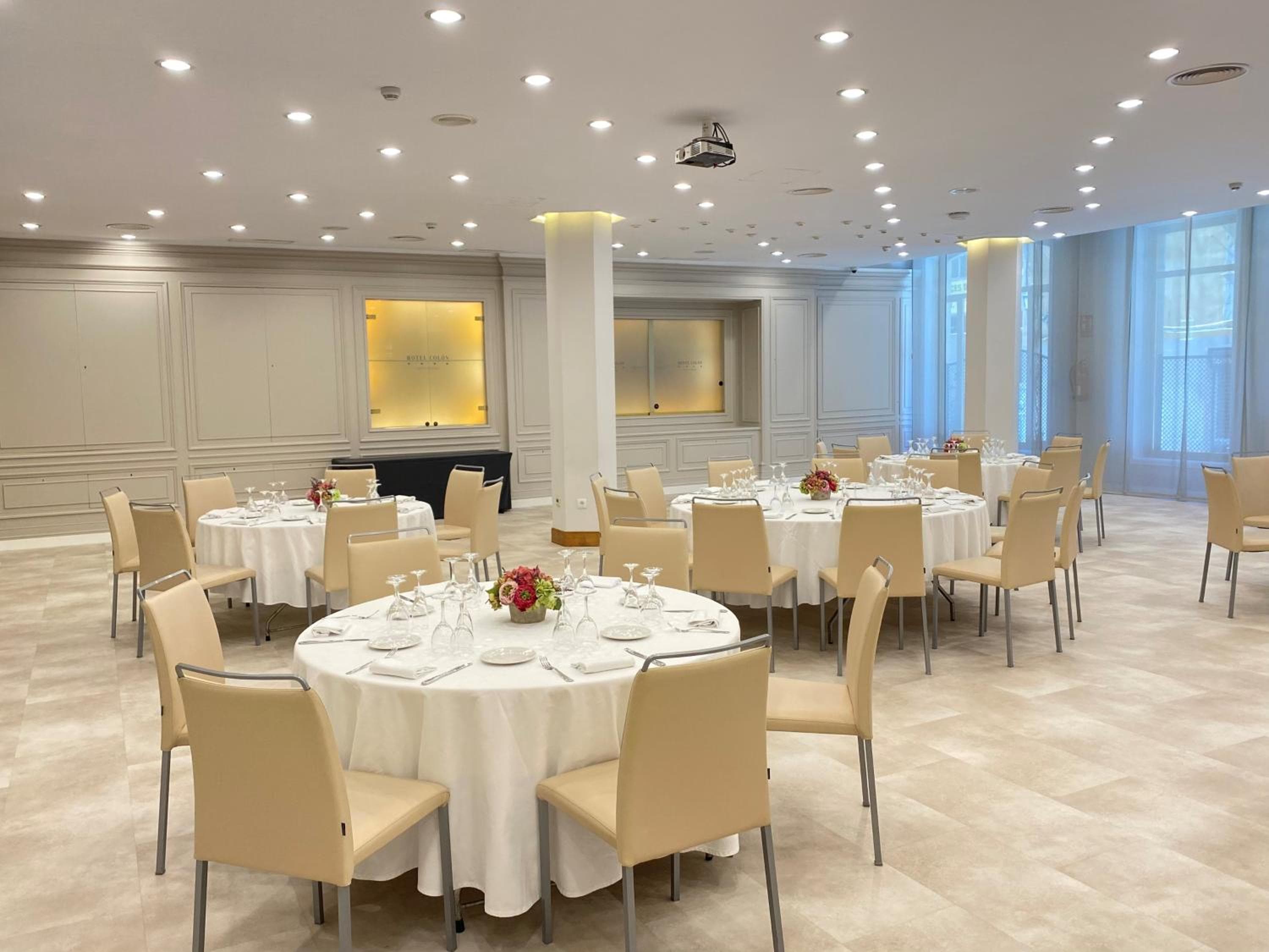 Lamaro Hotel Barcelona - Preferred Hotels & Resorts - Lifestyle Collection — 24