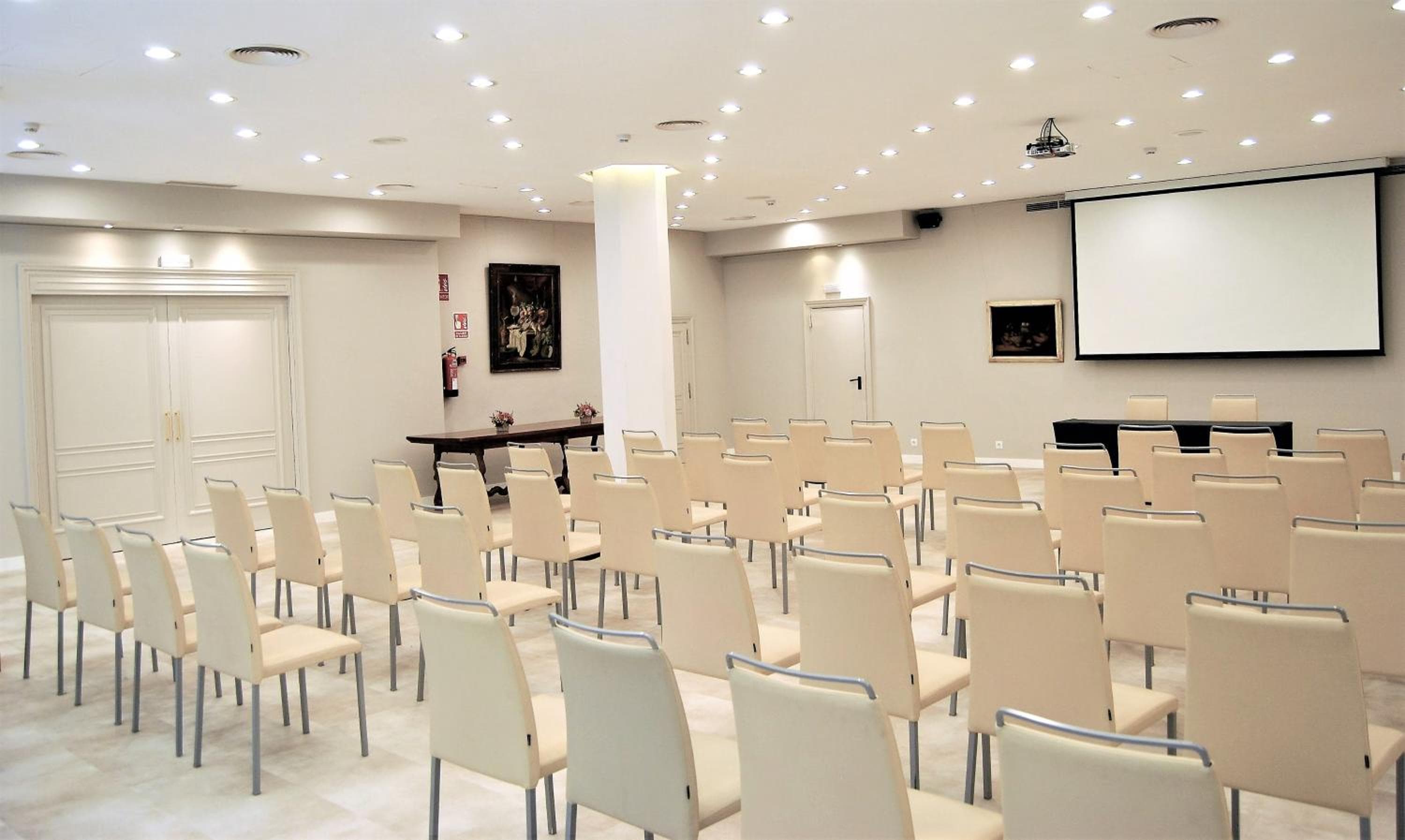 Lamaro Hotel Barcelona - Preferred Hotels & Resorts - Lifestyle Collection — 15