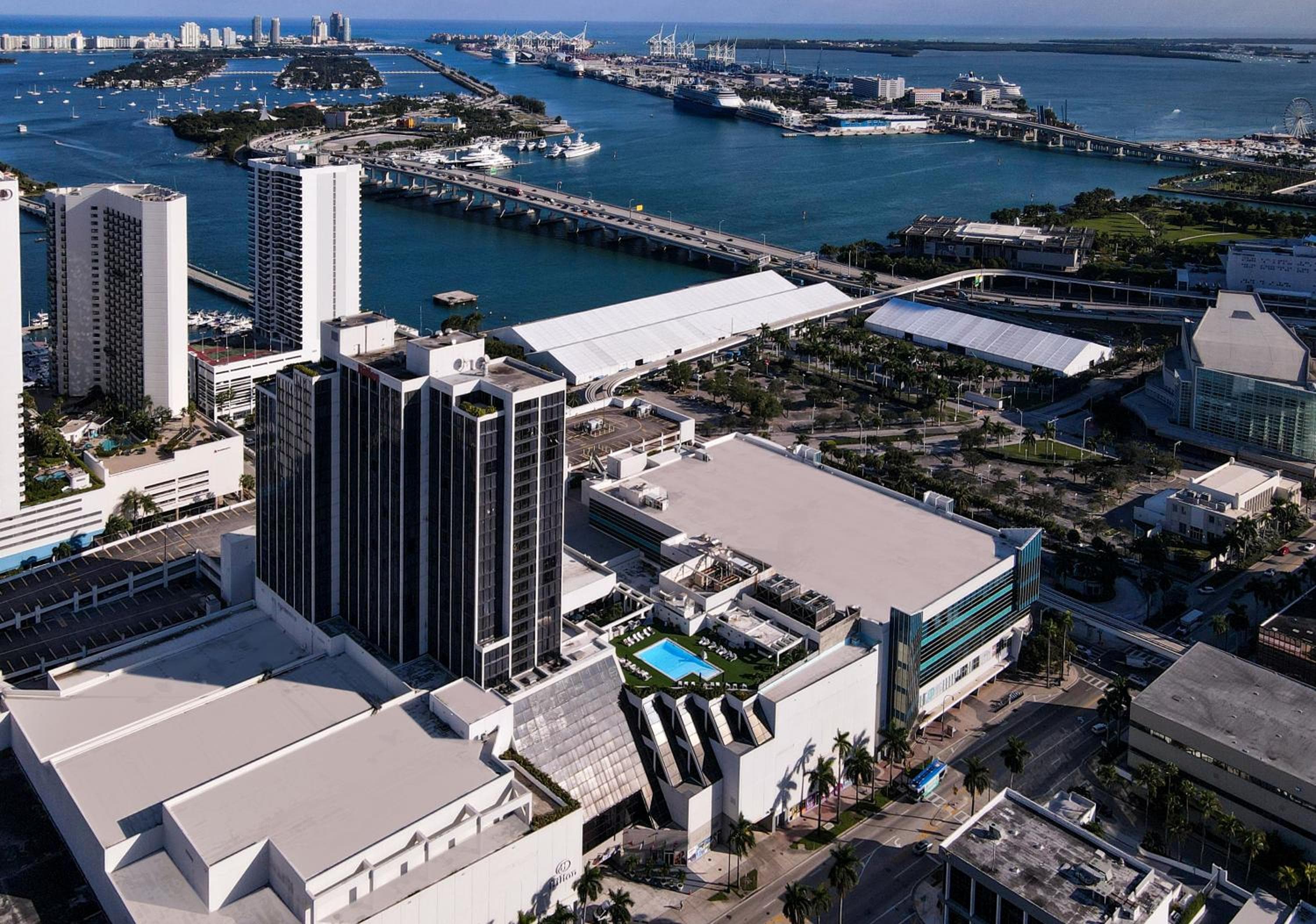 Hilton Miami Downtown — 1
