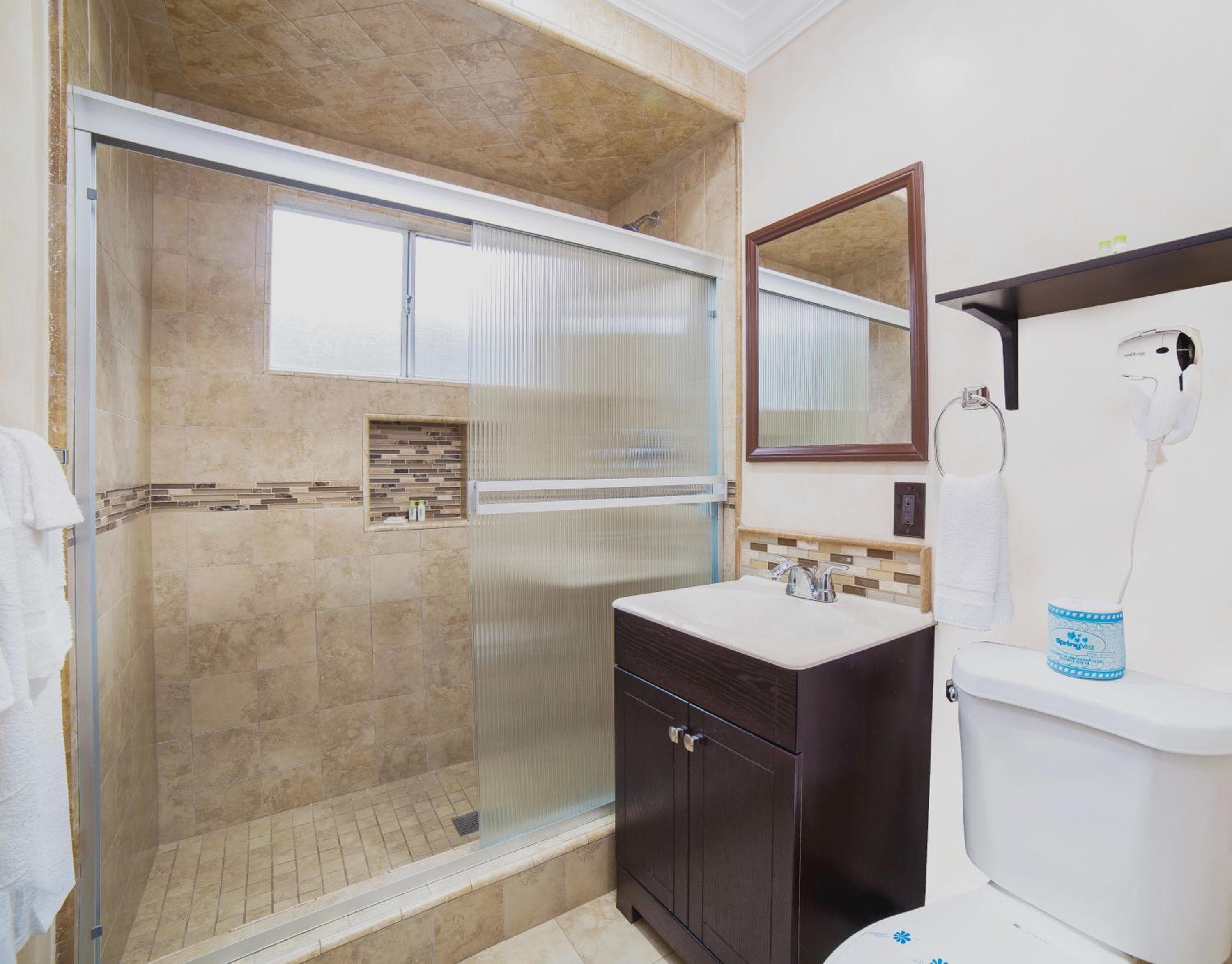 Nite Inn at Universal City - Walking Distance to Universal Studios Hollywood — 3