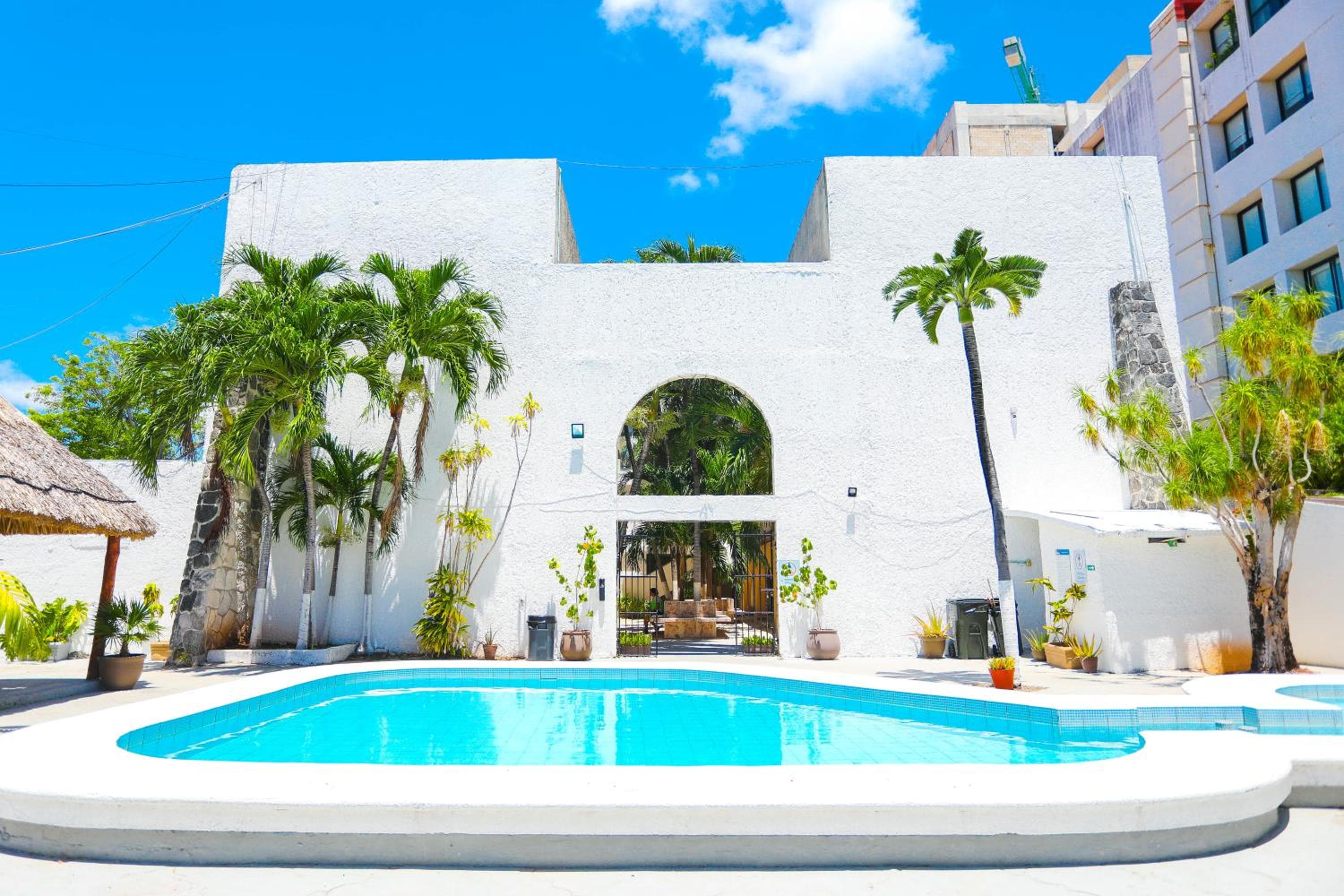 Hotel Parador — 28