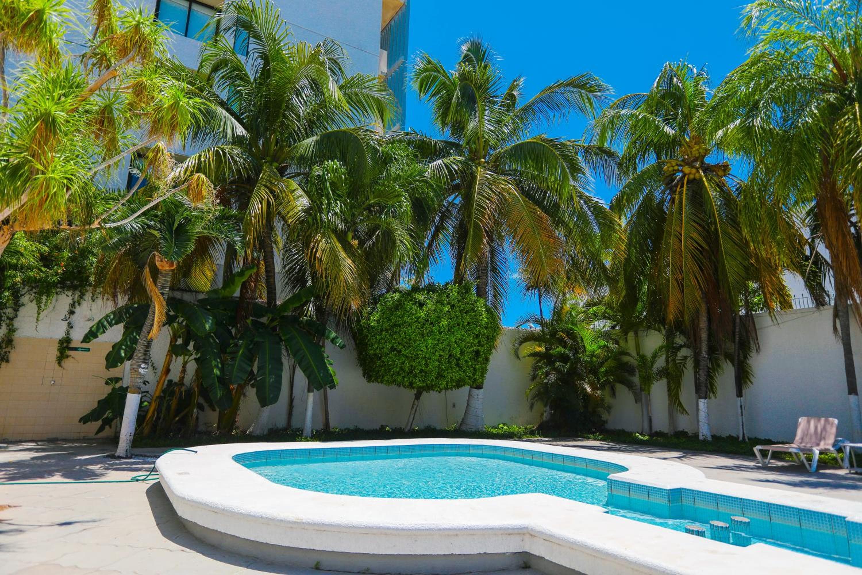 Hotel Parador — 5