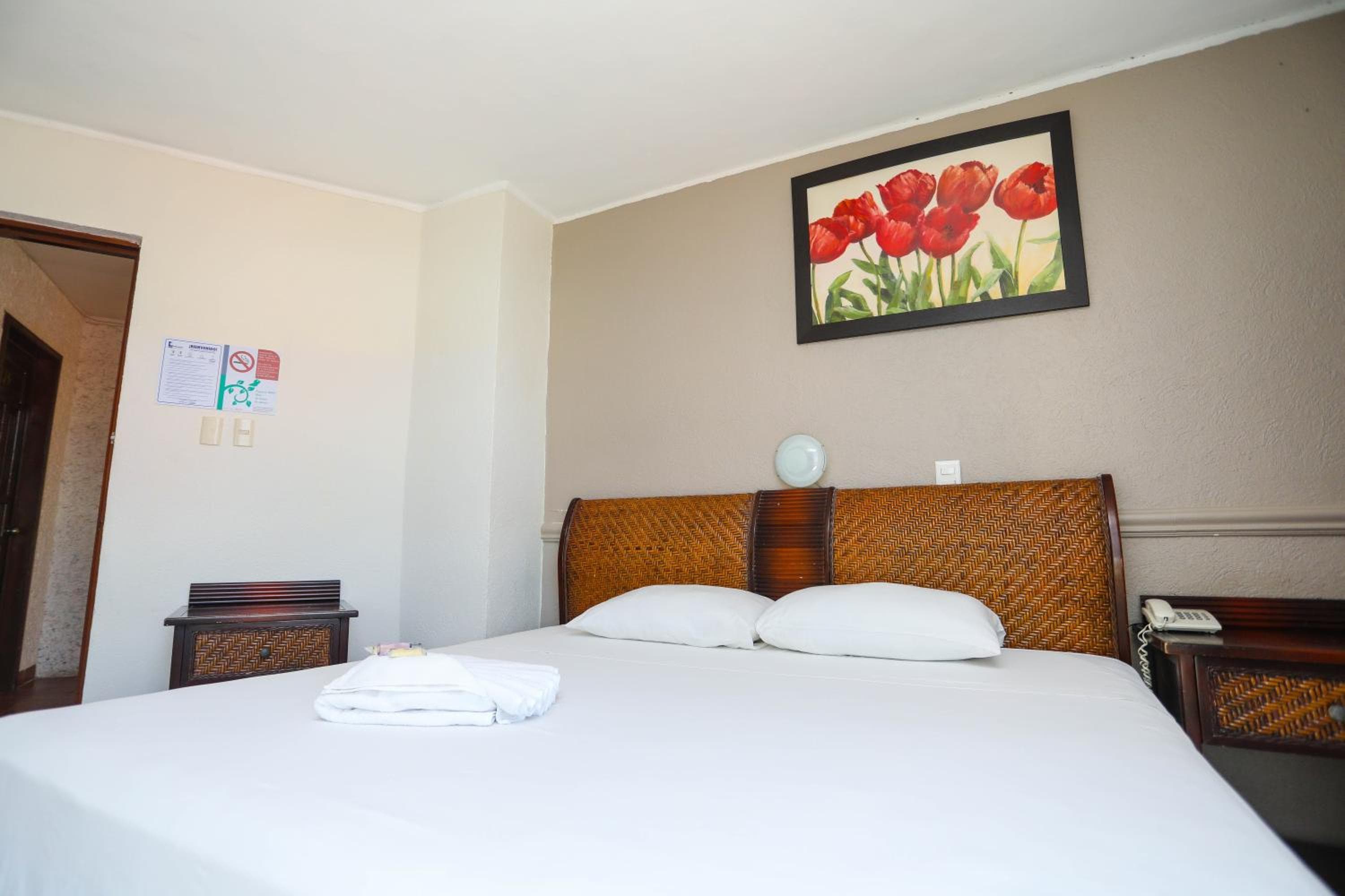Hotel Parador — 15