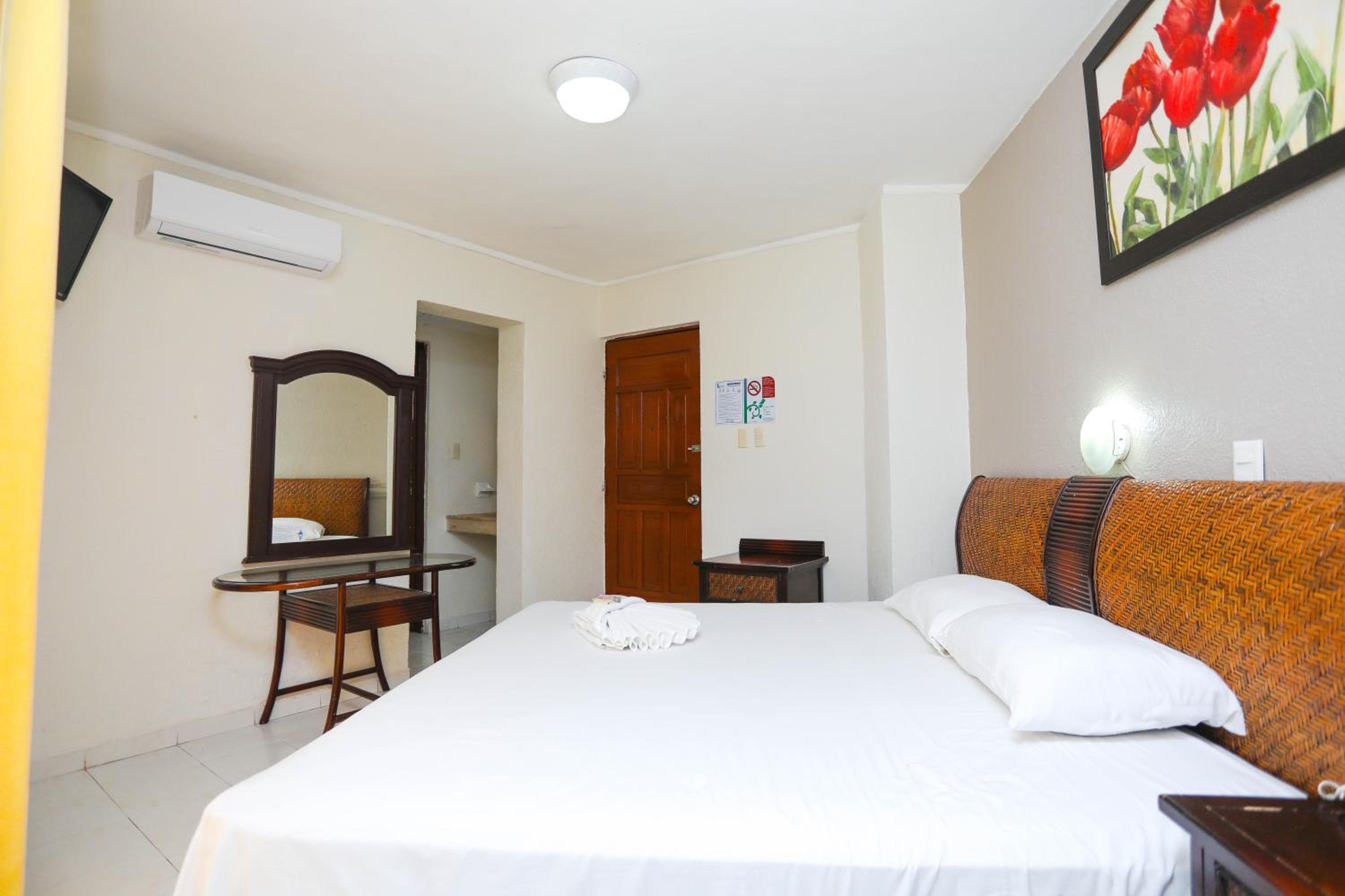 Hotel Parador — 3
