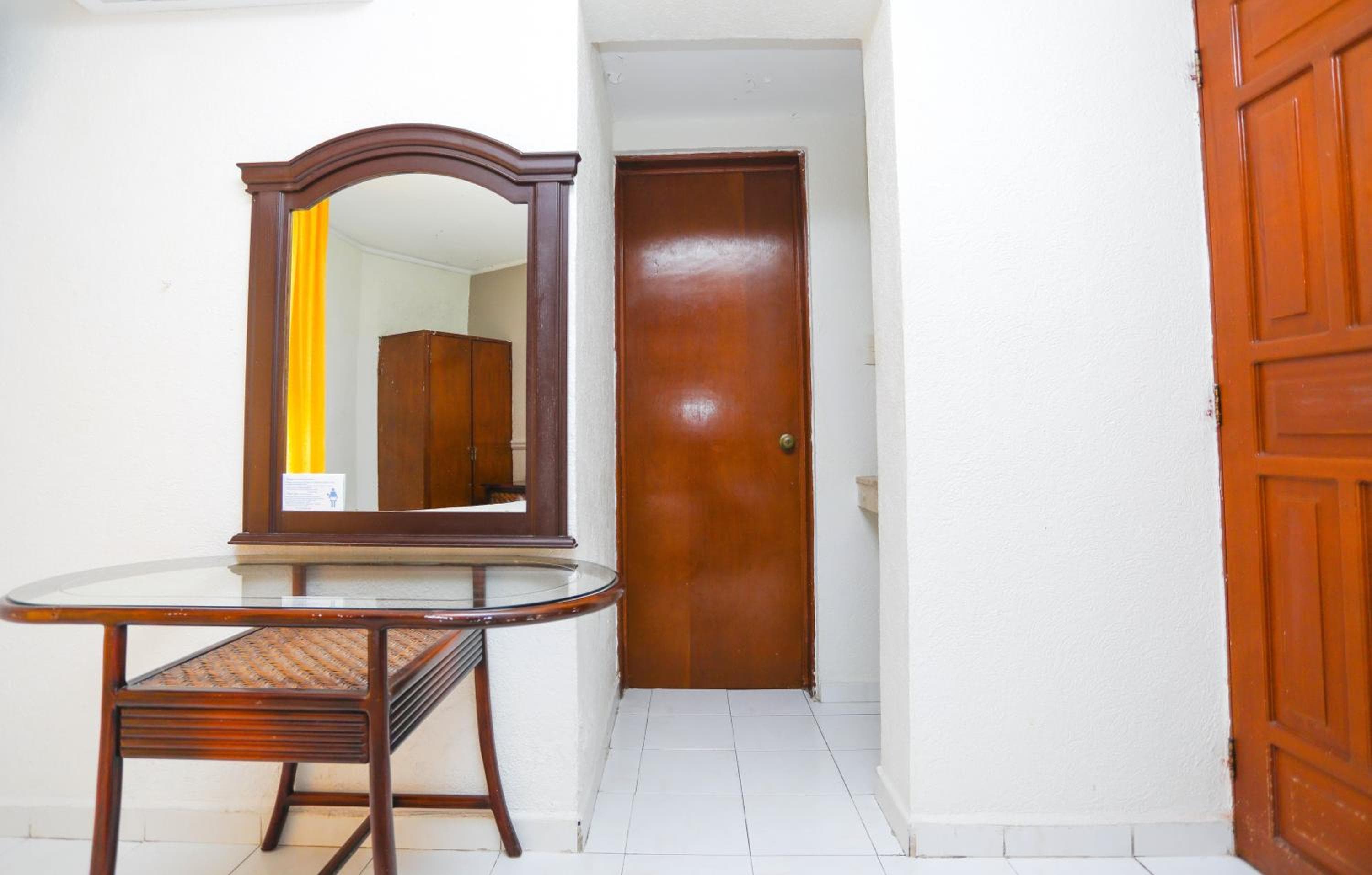 Hotel Parador — 26