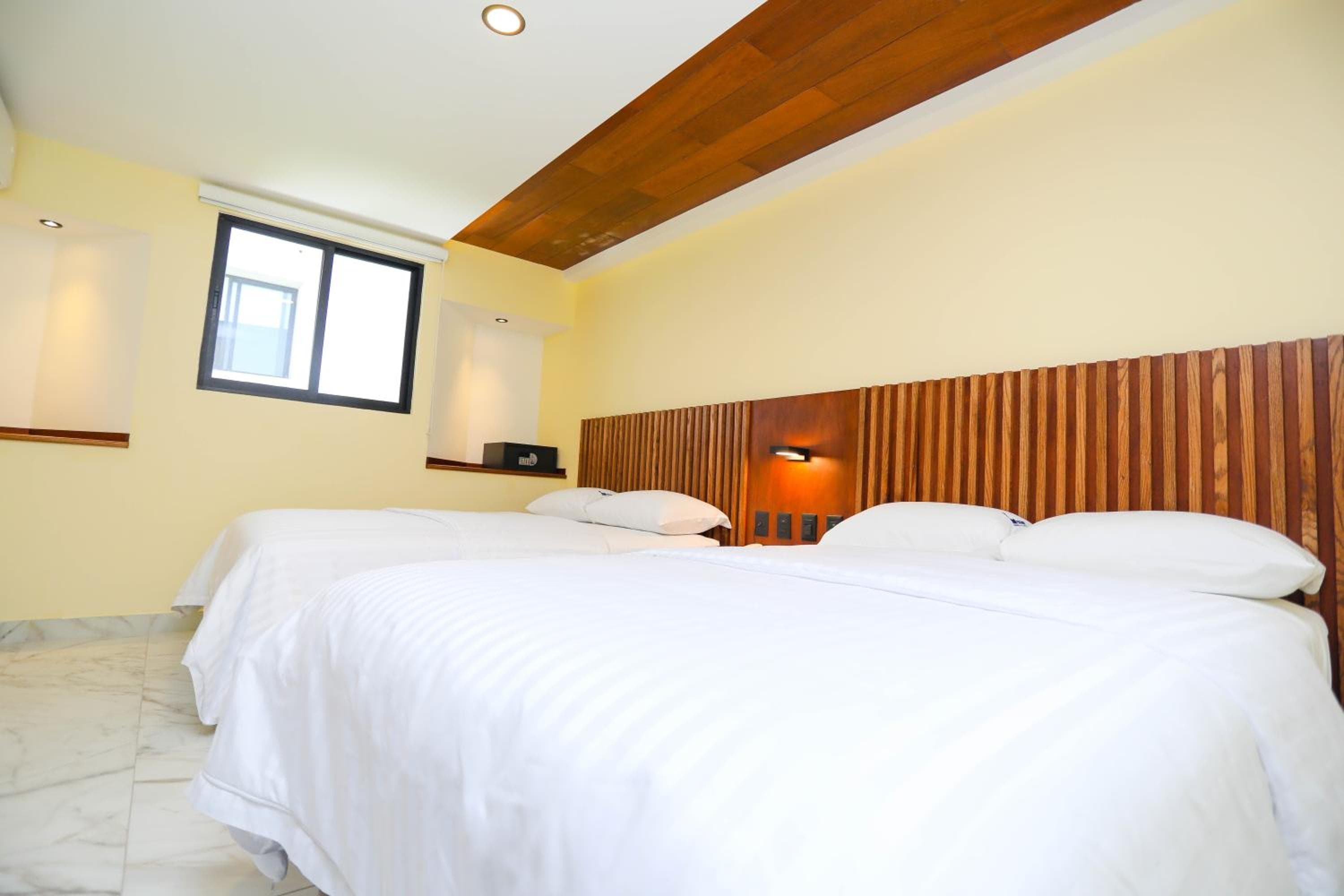 Hotel Parador — 8