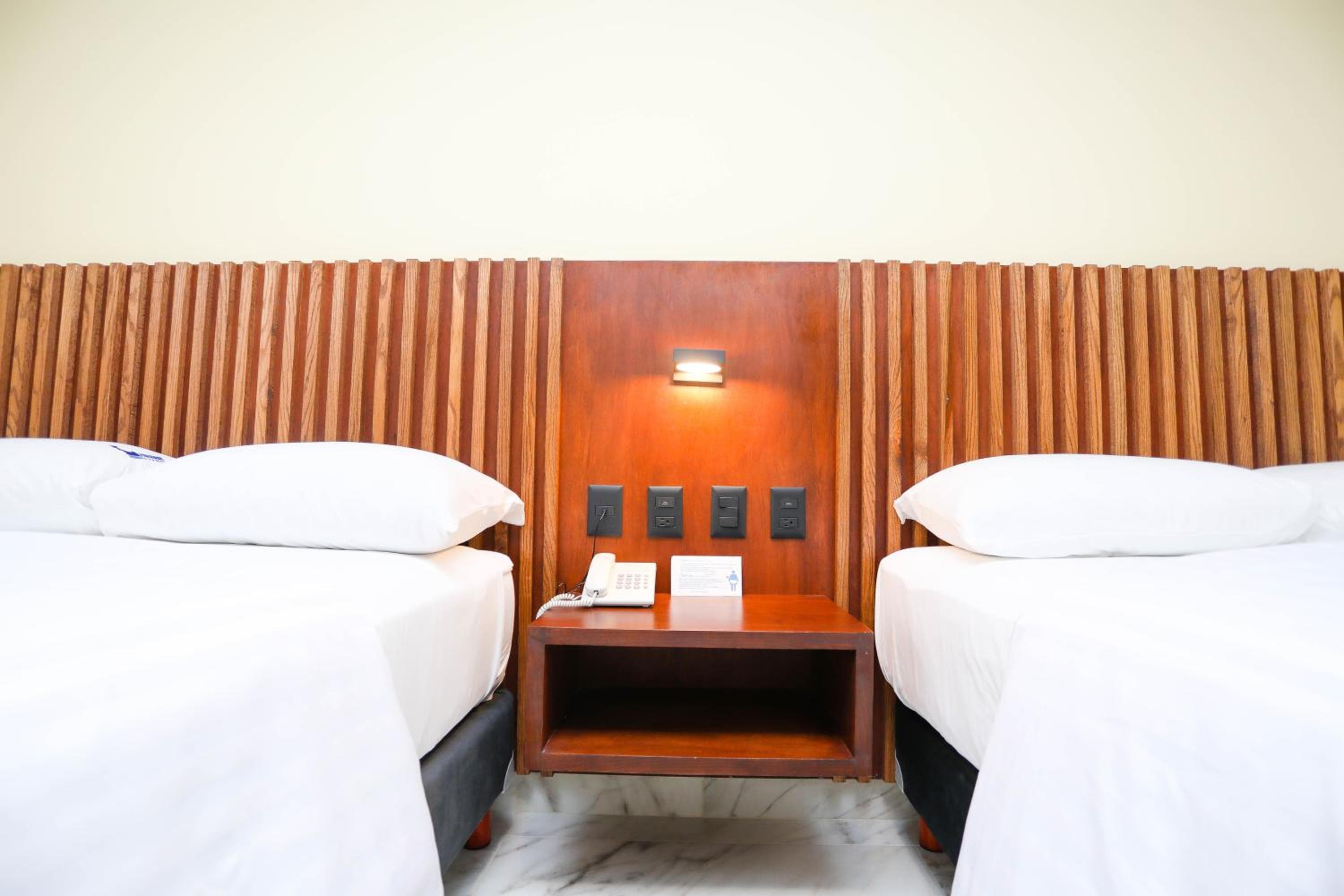 Hotel Parador — 13