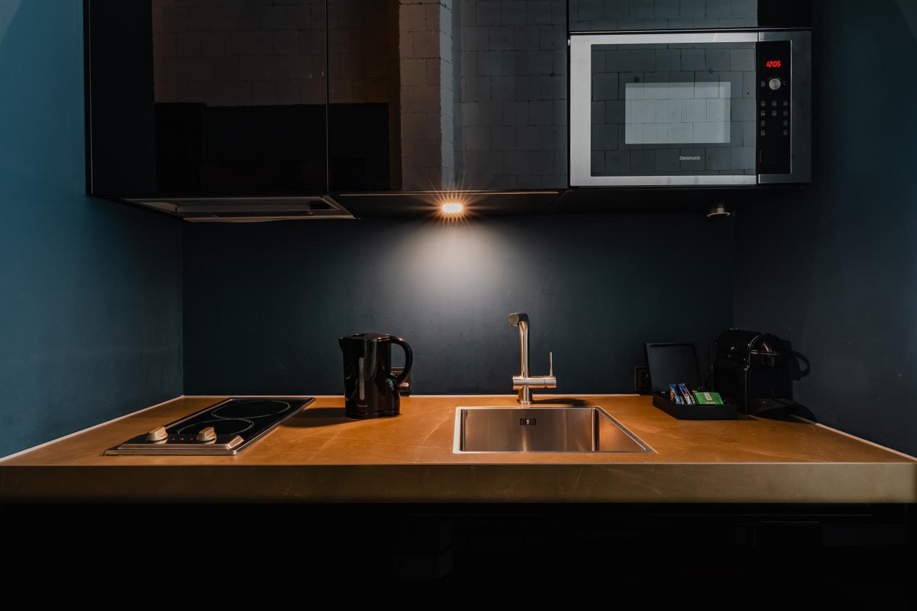 De Jonker Urban Studios & Suites — 3