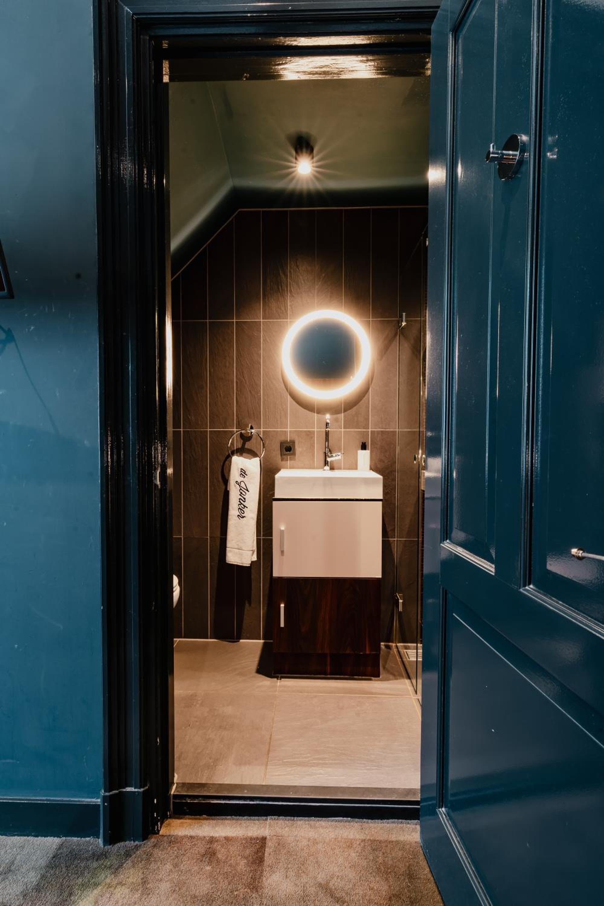 De Jonker Urban Studios & Suites — 5