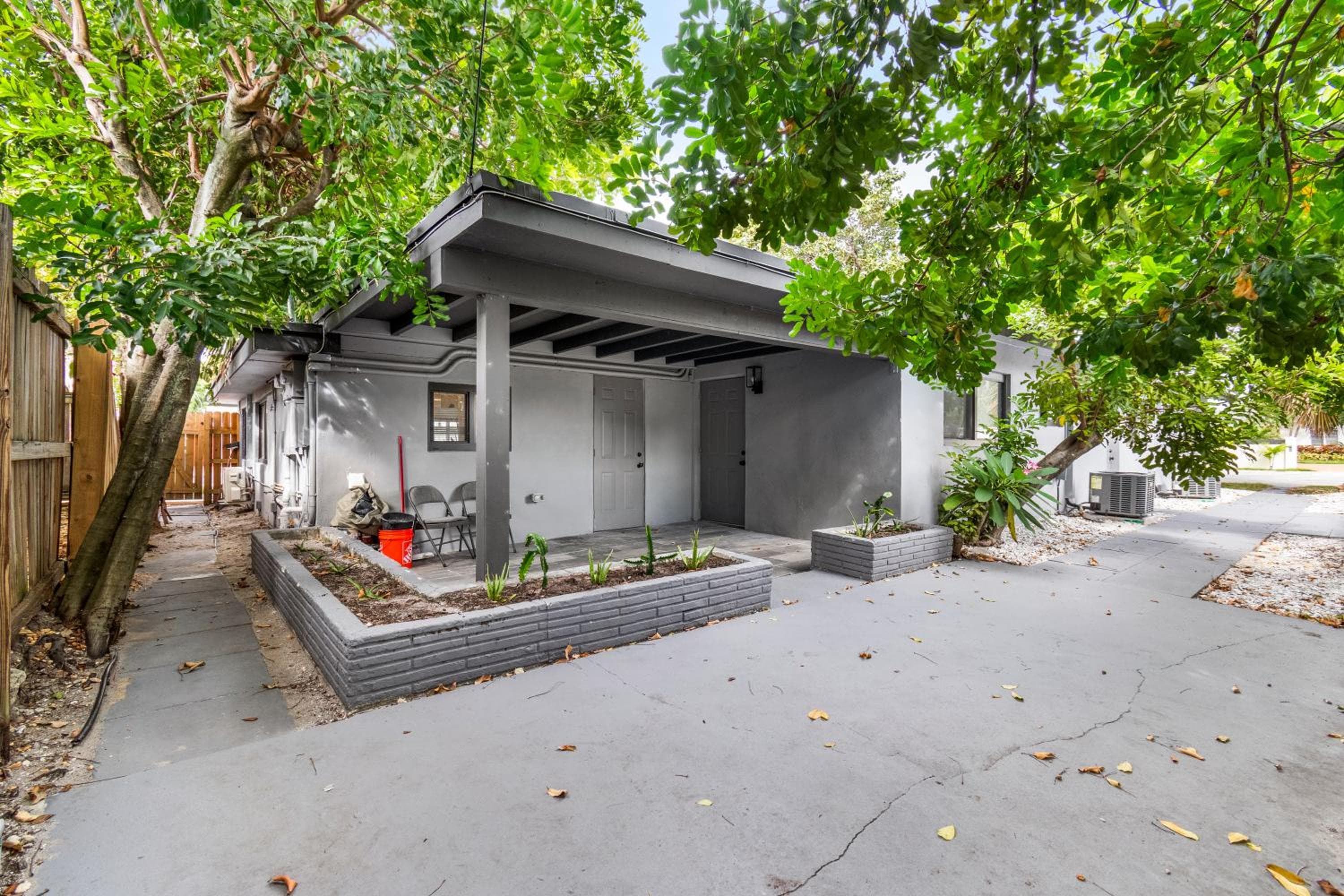 Alani Bay Designer Condos — 11