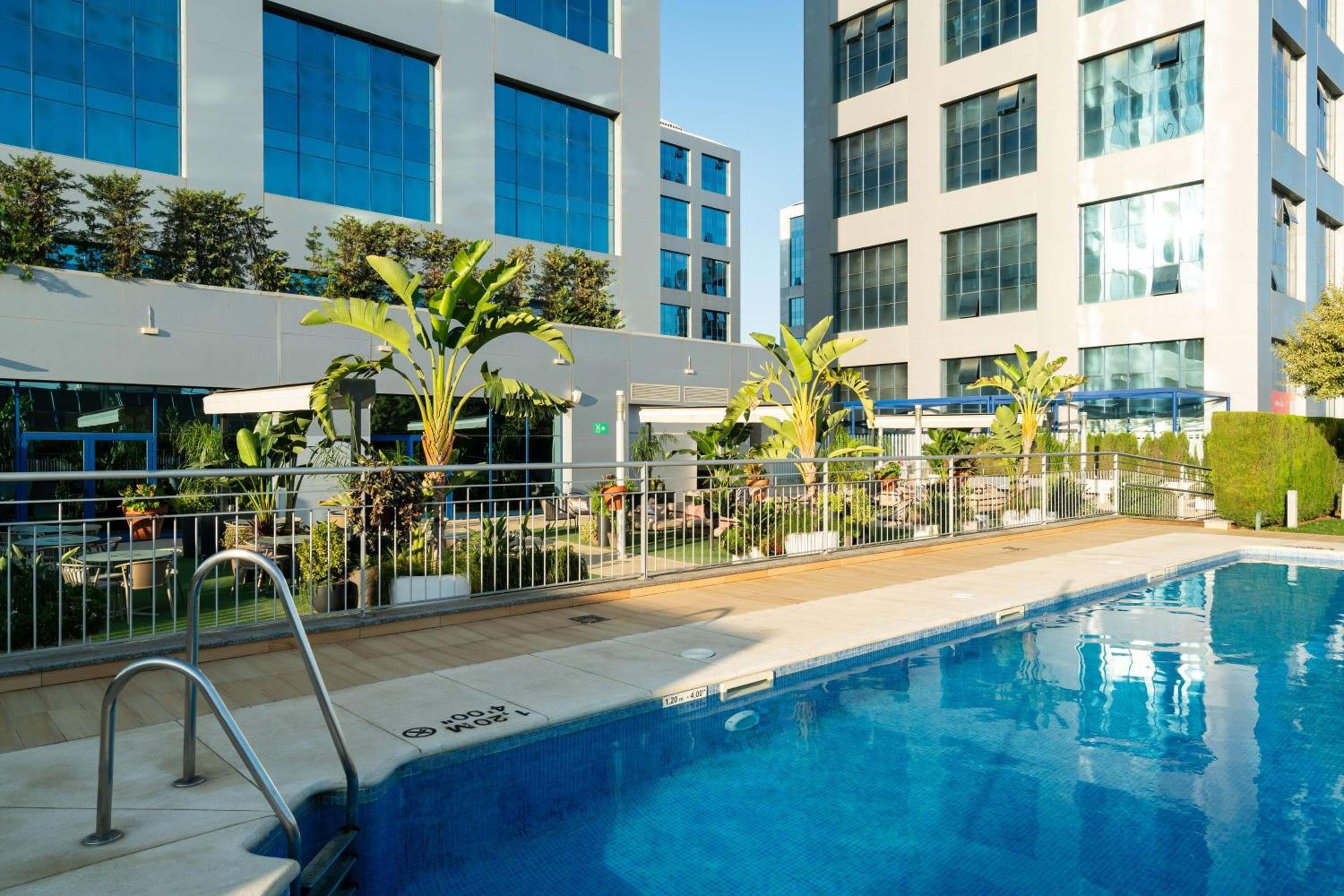 Hilton Garden Inn Sevilla — 4