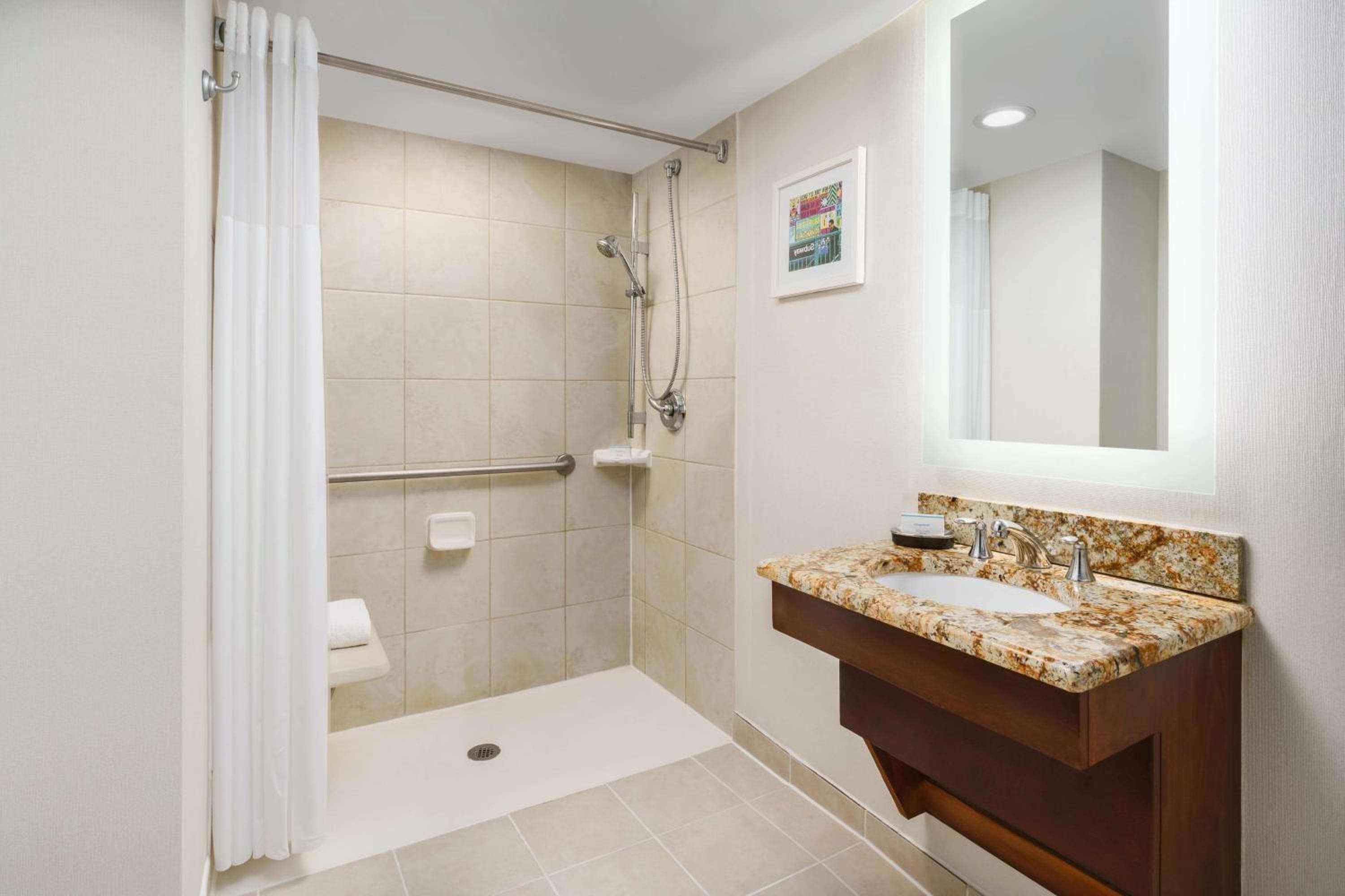 Hampton Inn Manhattan-35th St Empire State Bldg — 15