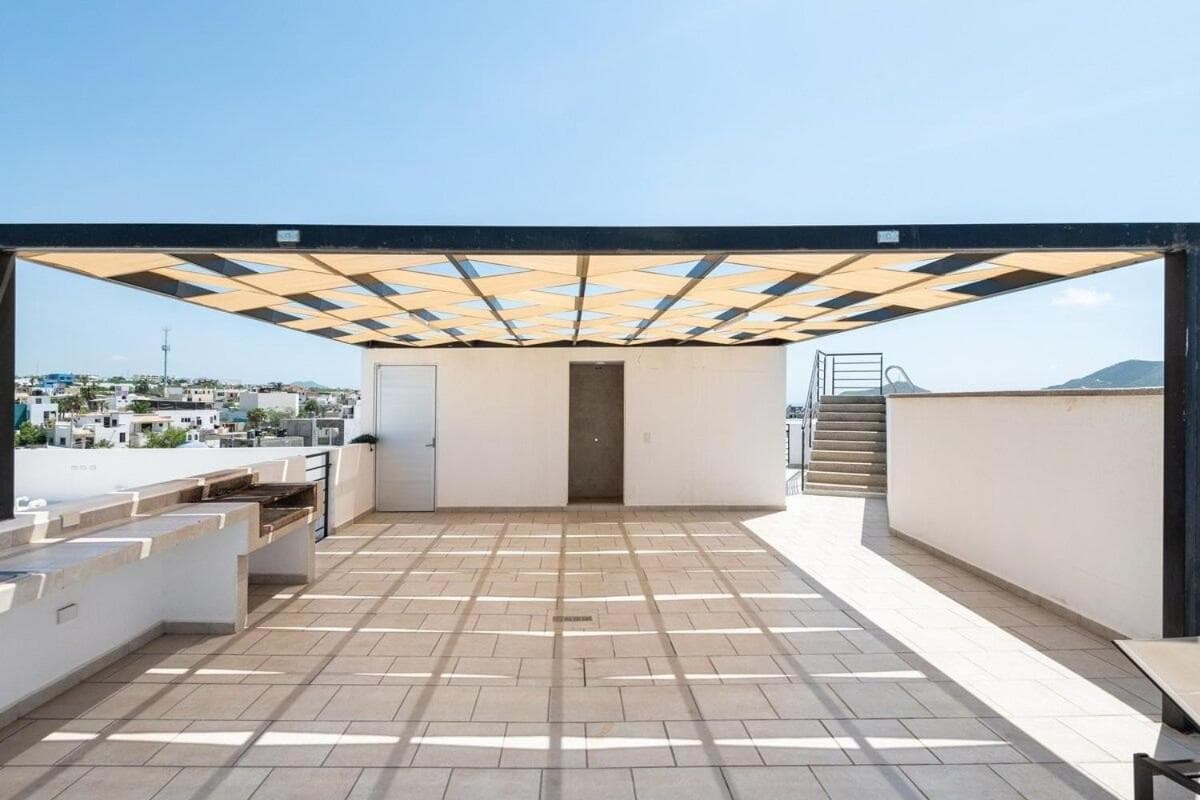 Primer Piso condo , 3 Recamaras+2.5 baños +alberca — 10
