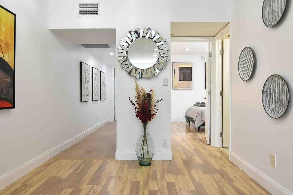 Seaside Escape Steps to Beach, Dining, Shopping and Las Olas! — 10