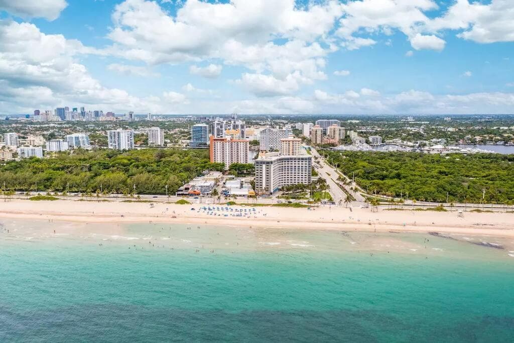 Seaside Escape Schritte zum Strand, Restaurants, Einkaufsmöglichkeiten und Las Olas! — 1