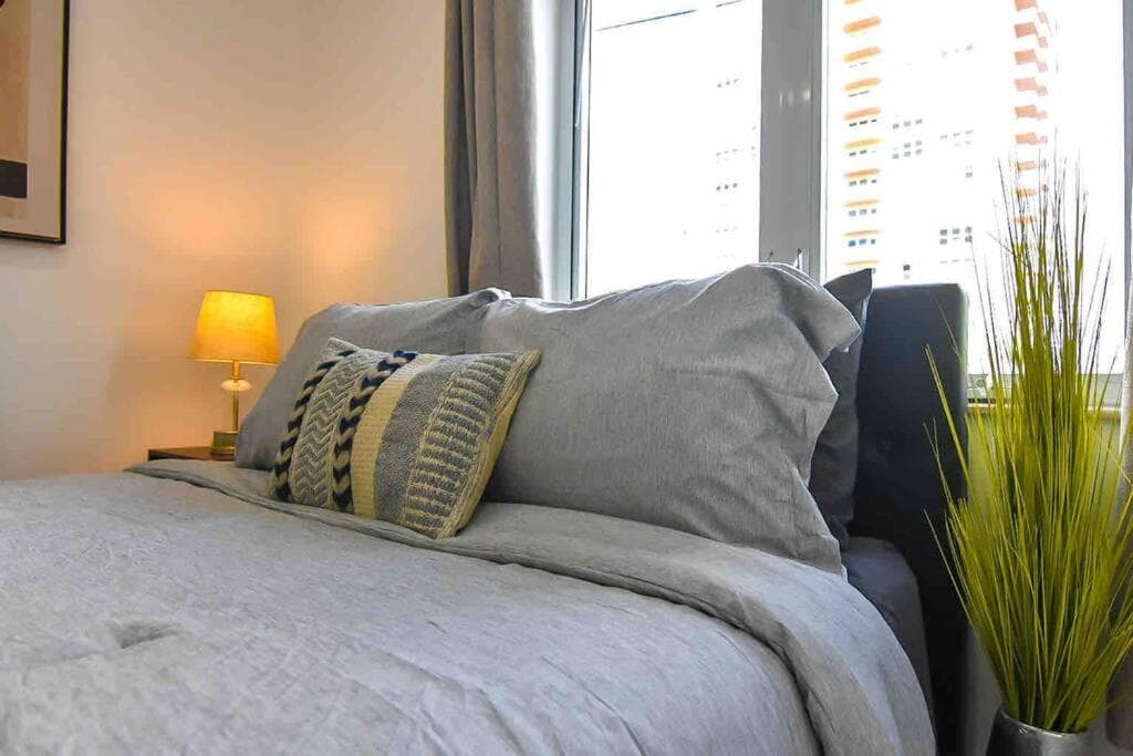 Seaside Escape Steps to Beach, Dining, Shopping and Las Olas! — 8