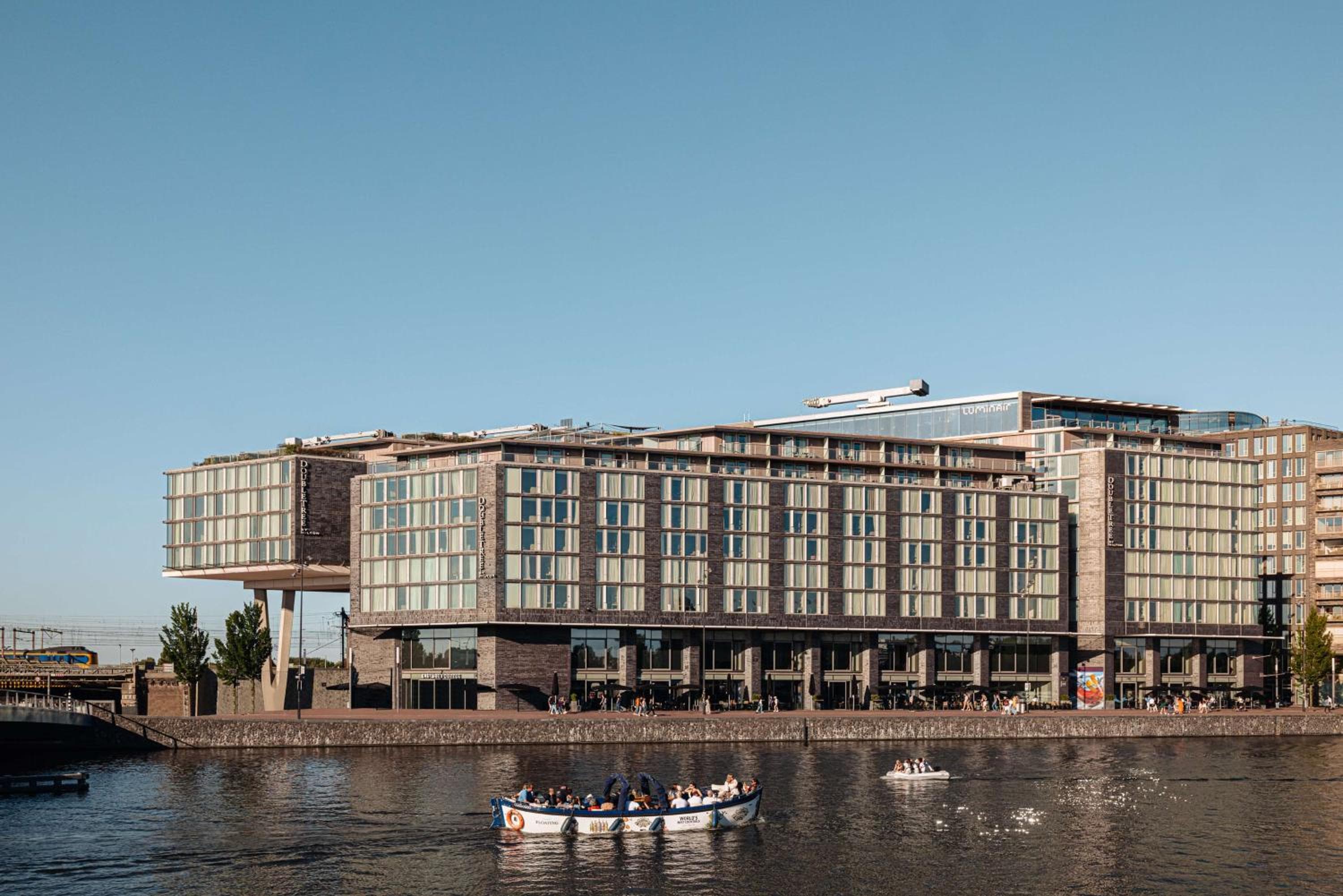DoubleTree by Hilton Ámsterdam Estación Central — 1