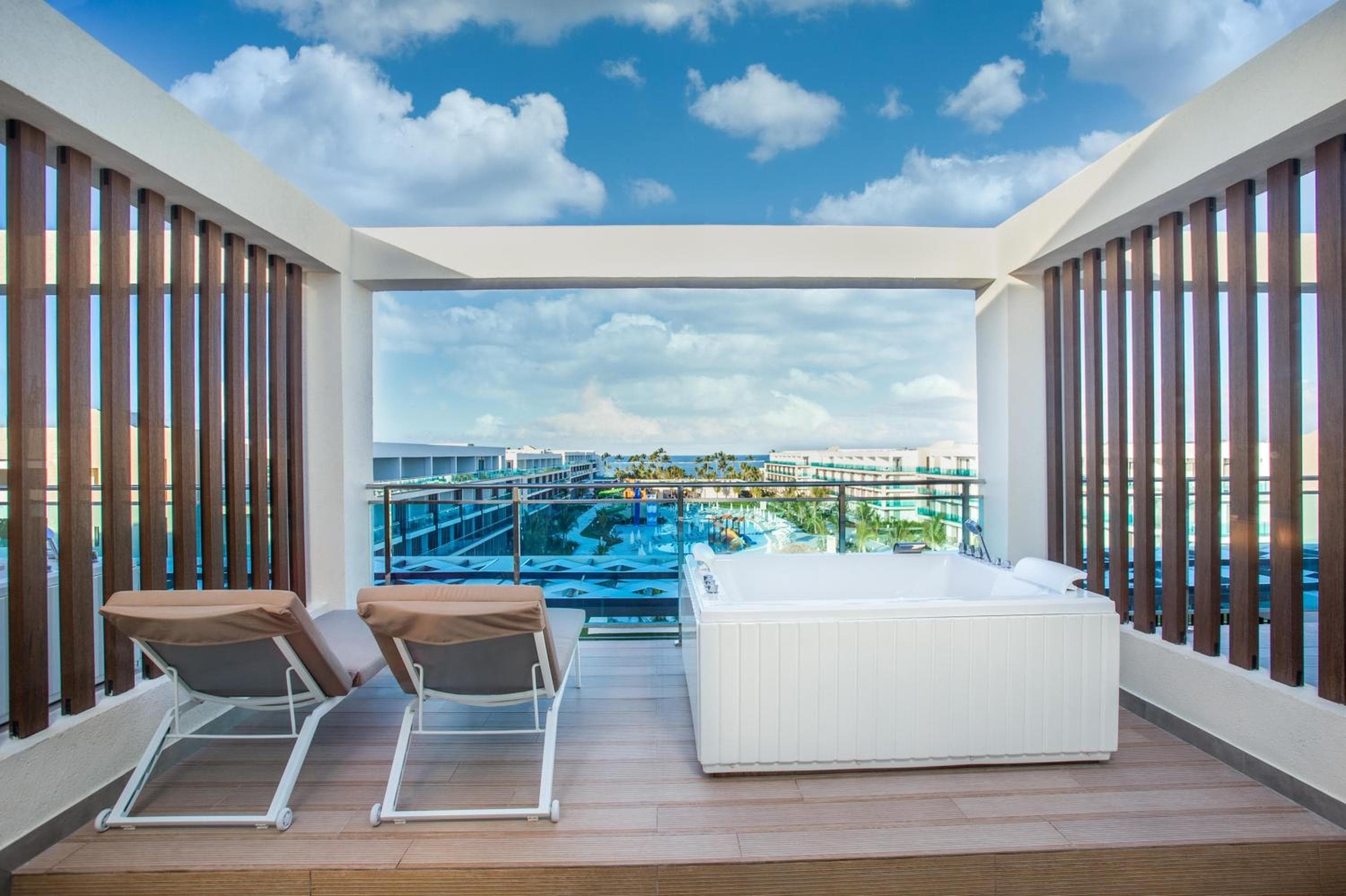 Serenade Punta Cana Beach & Spa Resort — 6