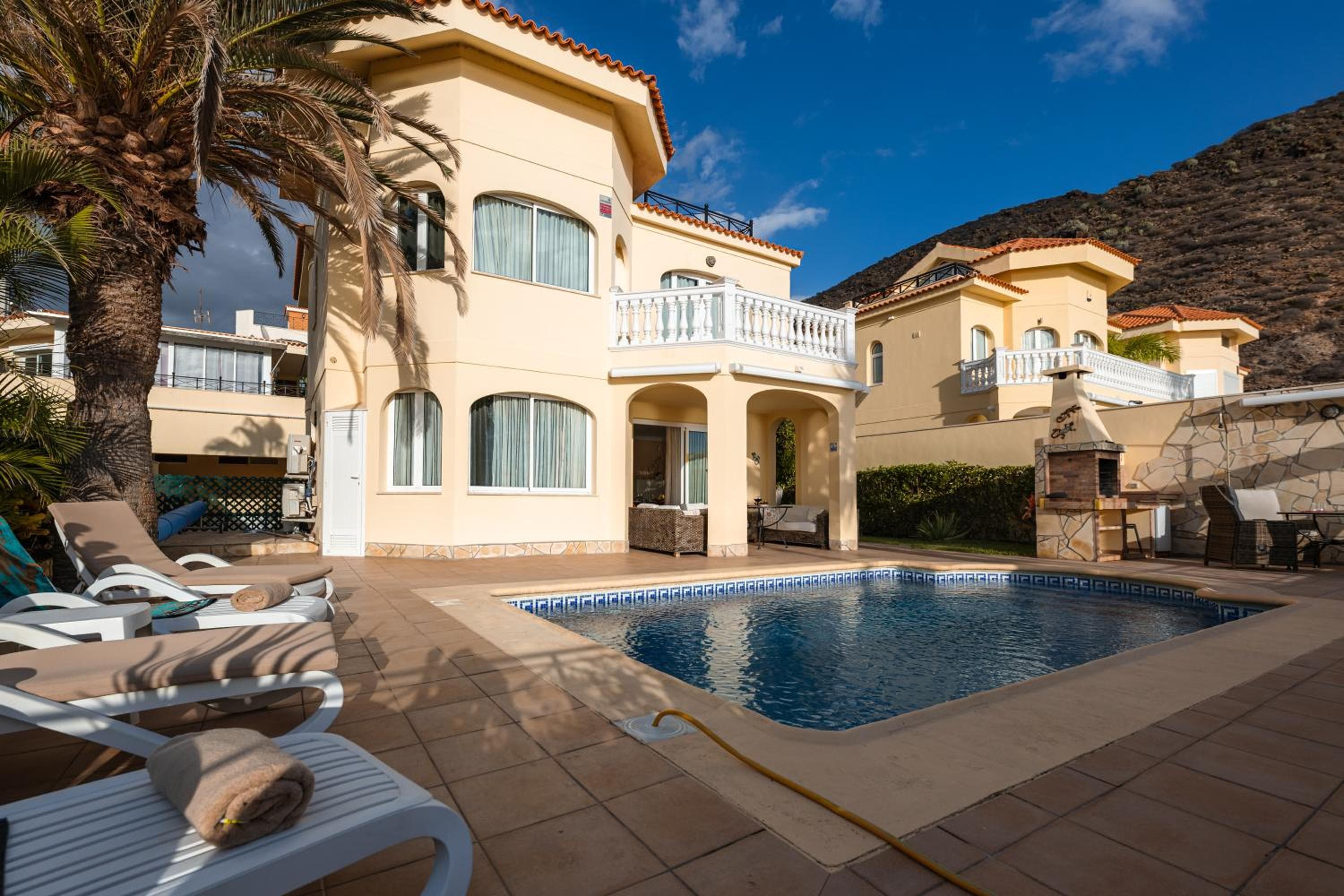 Villa Faya On The First Ocean Line With New Heated Pool — 1