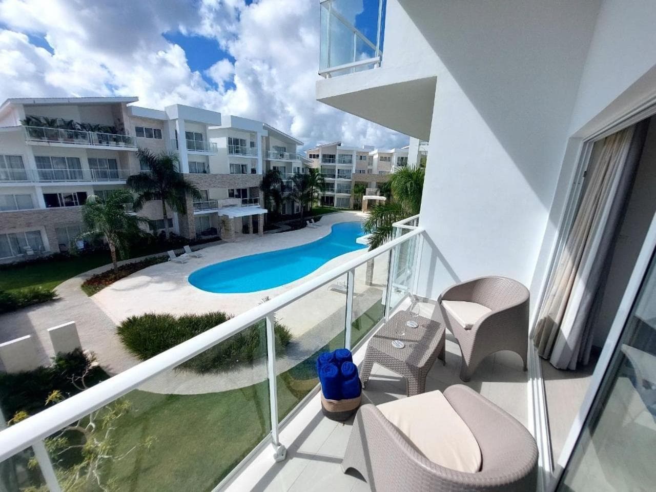 Condominio di lusso al mare 1BDR Paseo Playa Coral D-306 — 5