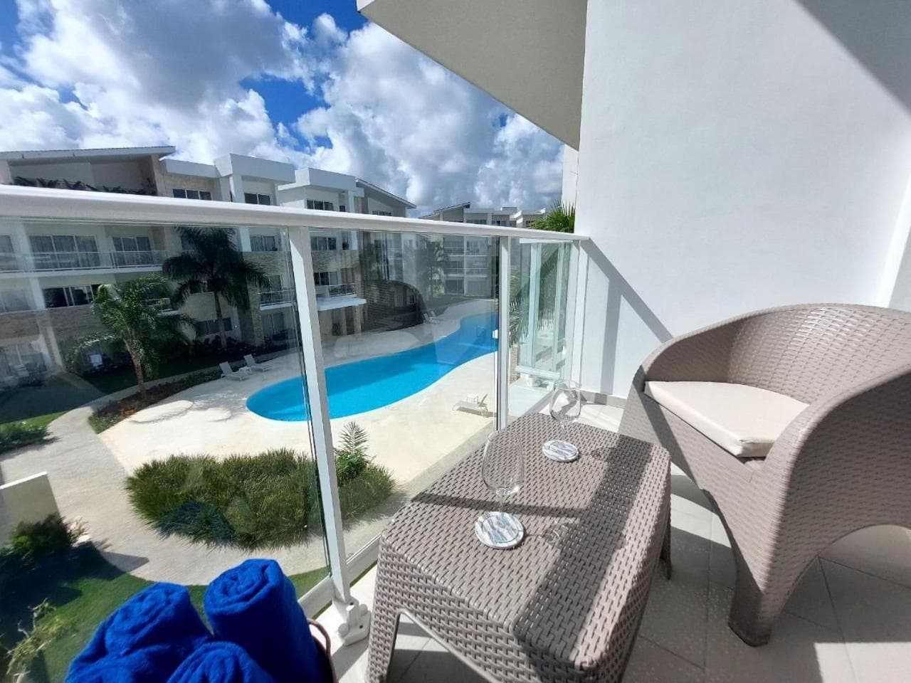 Condominio di lusso al mare 1BDR Paseo Playa Coral D-306 — 20