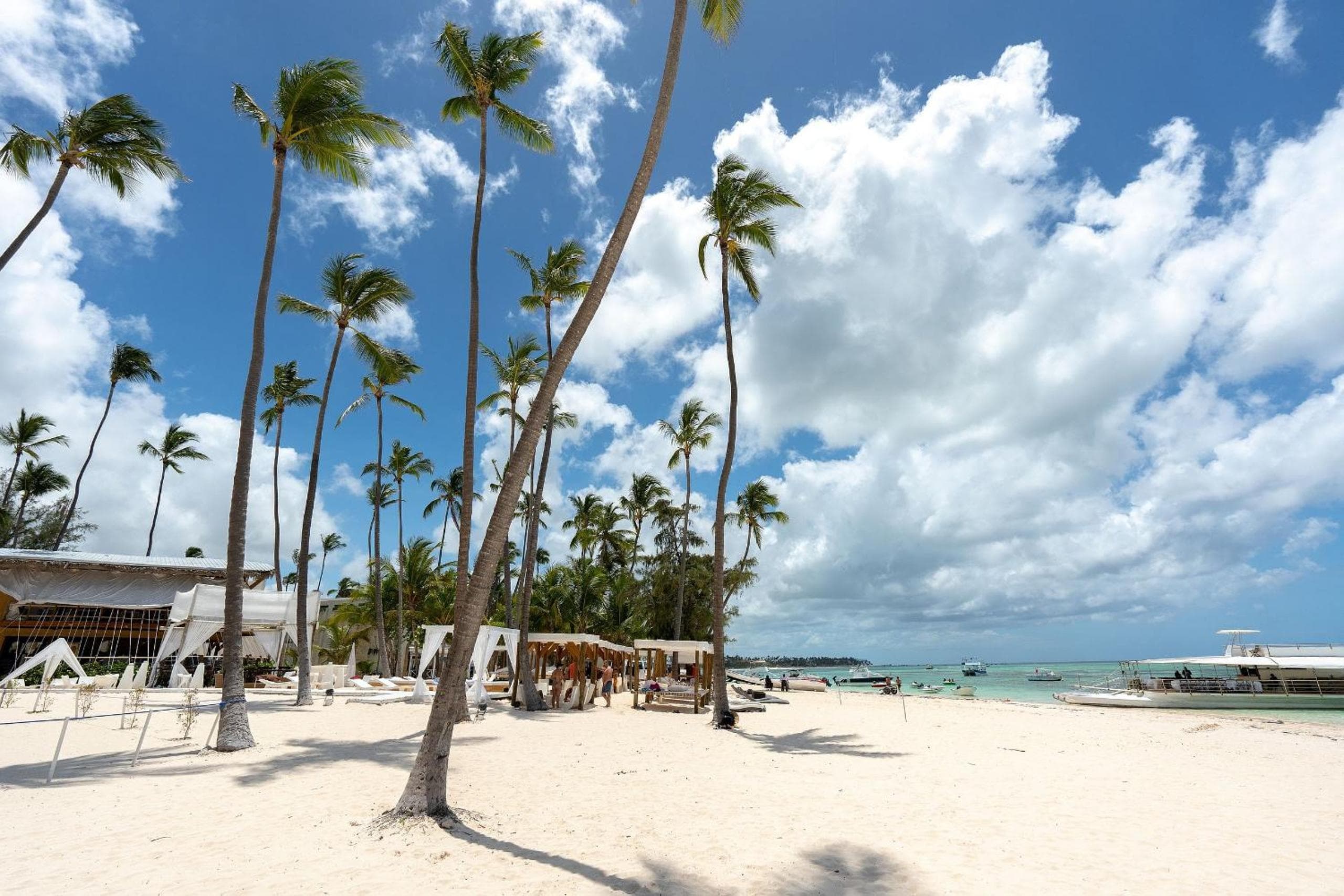 Seaside Luxury 1BDR Condo Paseo Playa Coral D-306 — 13