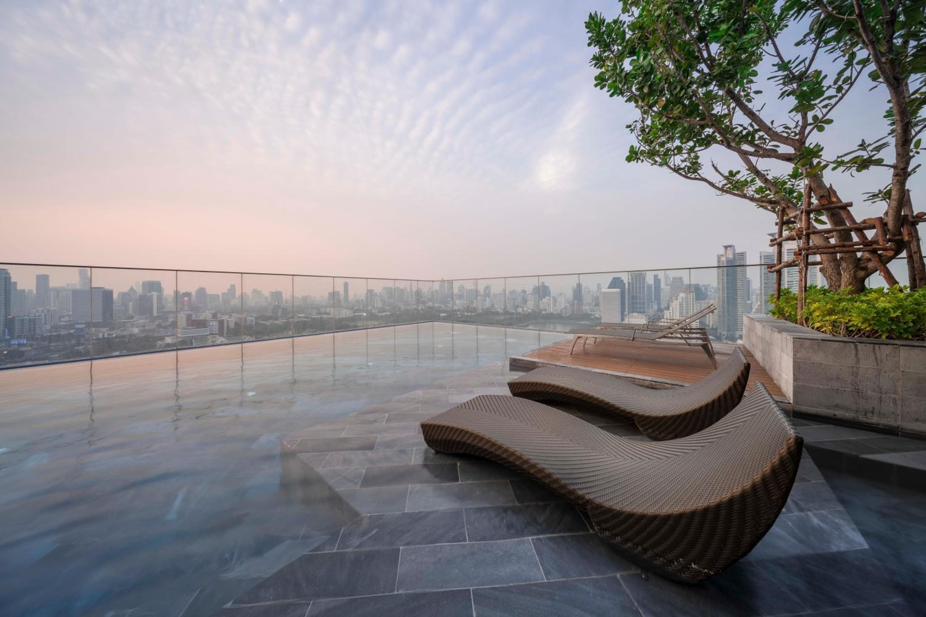 Wyndham Bangkok Queen Convention Centre — 11