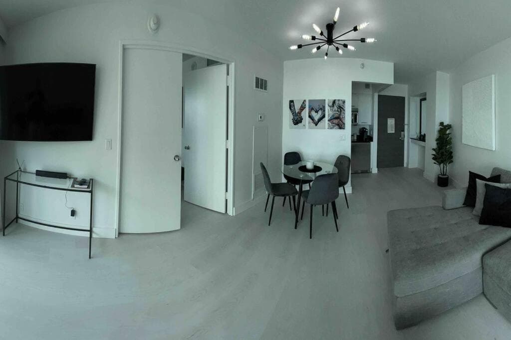 New Luxury Water Front Condo — 4