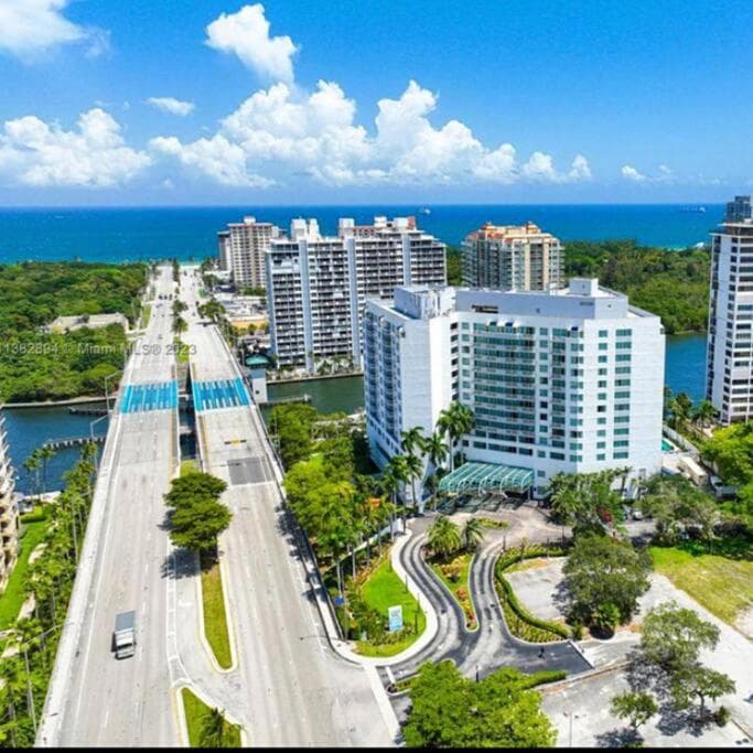 New Luxury Water Front Condo — 14