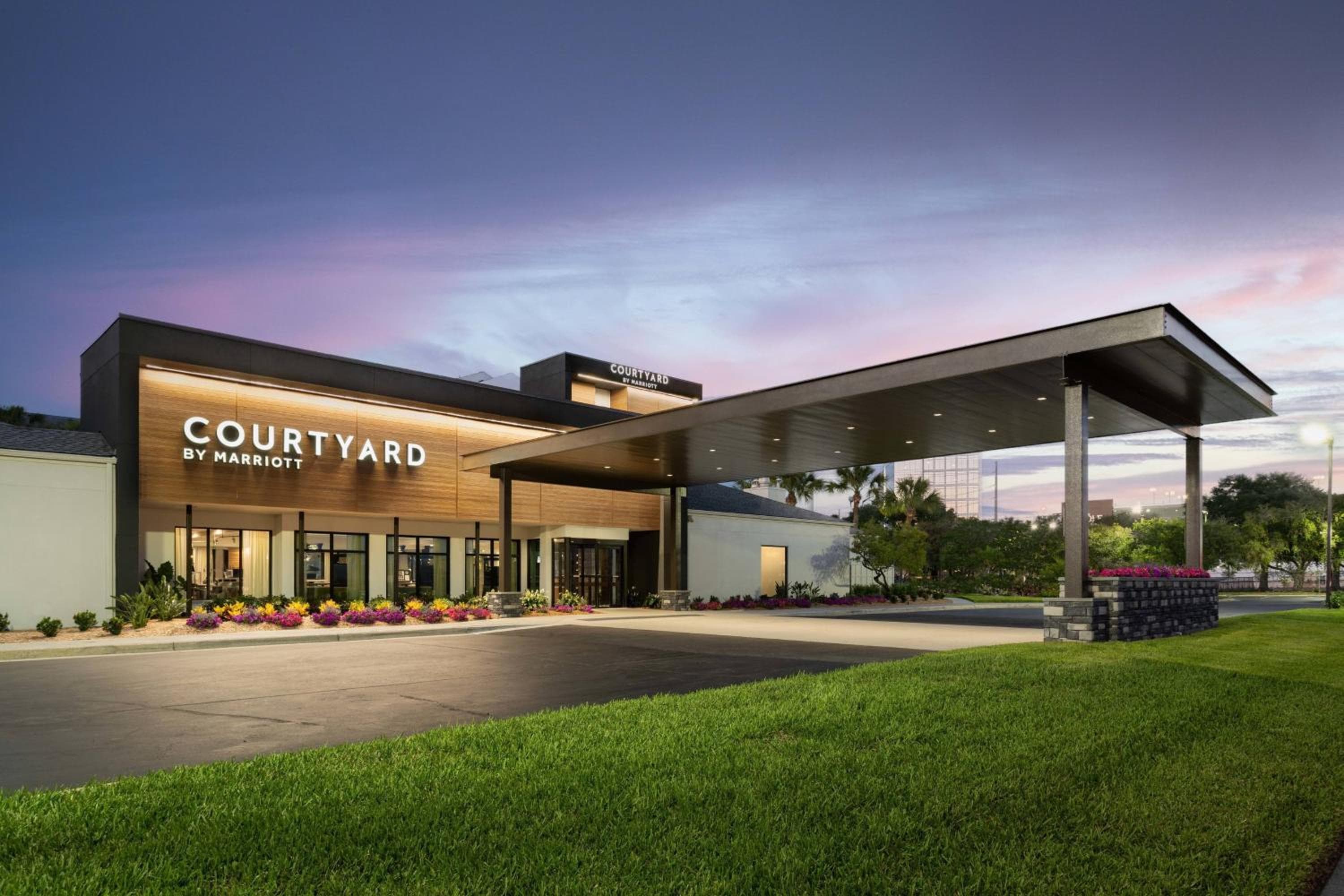 Courtyard Tampa Westshore/Airport — 1