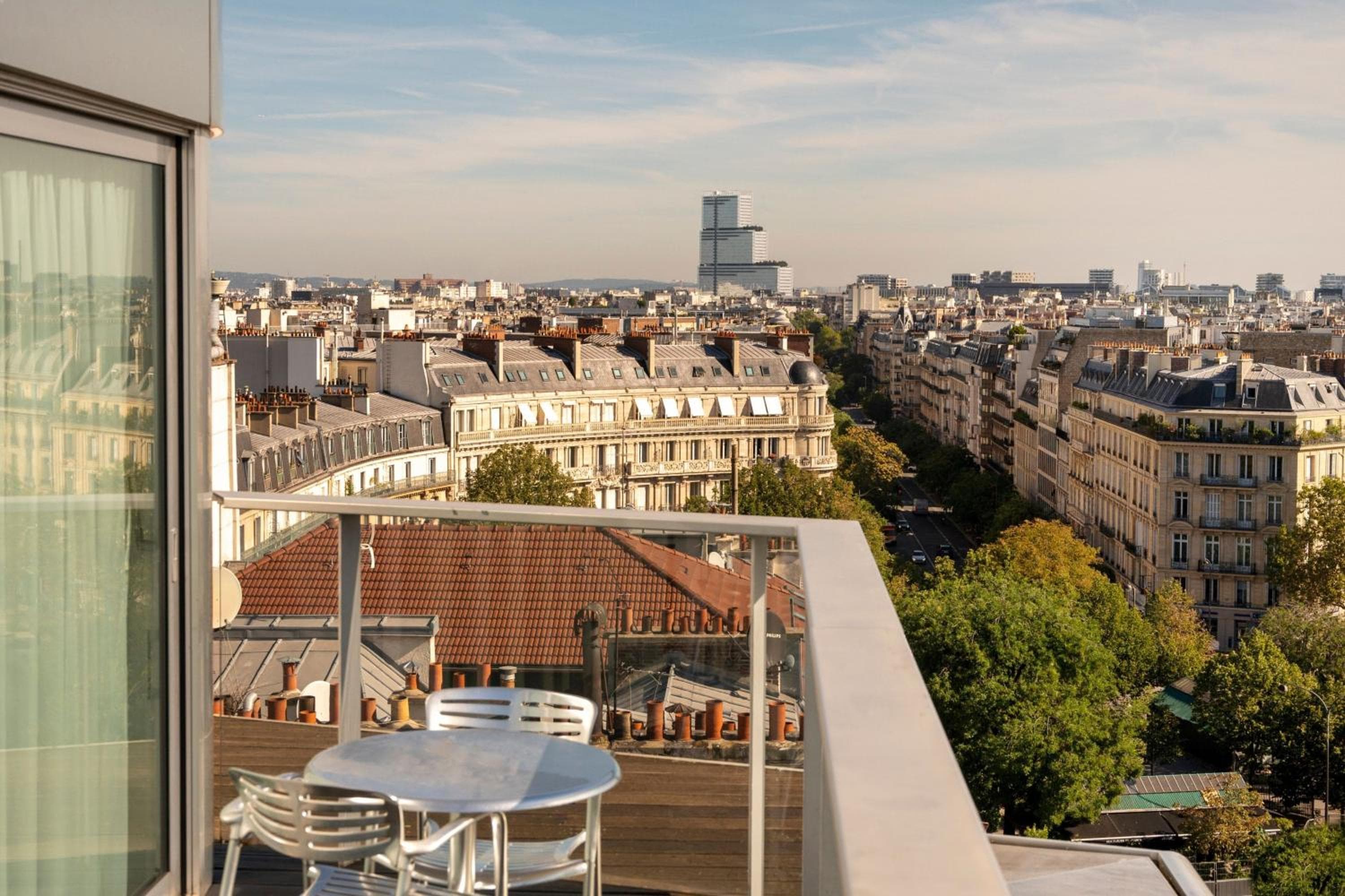 Renaissance Paris Arc de Triomphe Hotel — 24
