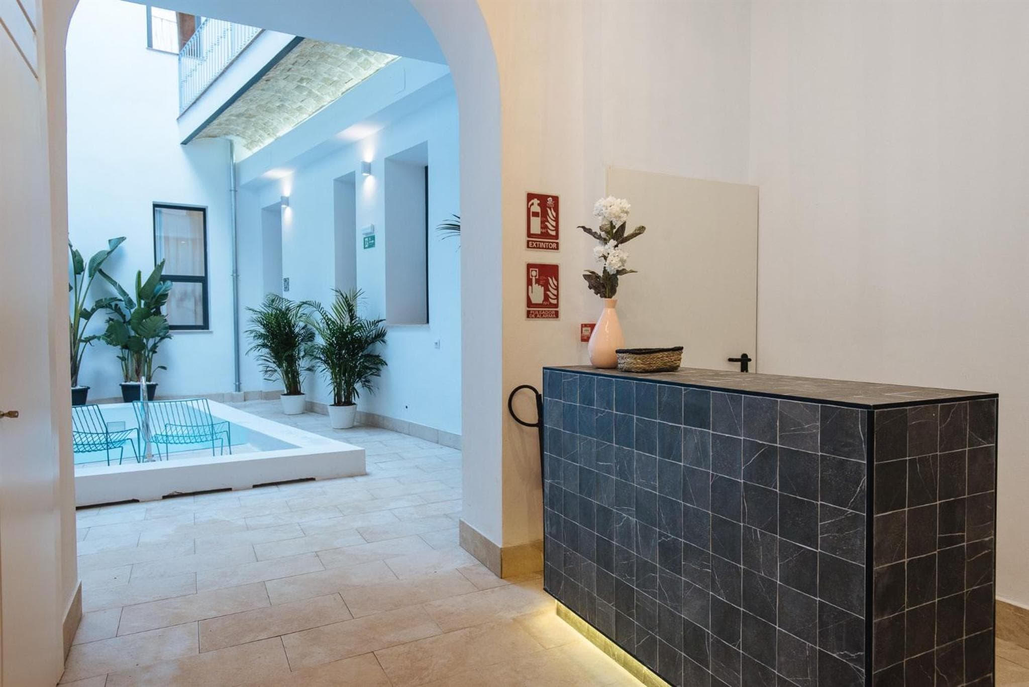 Lola de Triana Apartments — 10