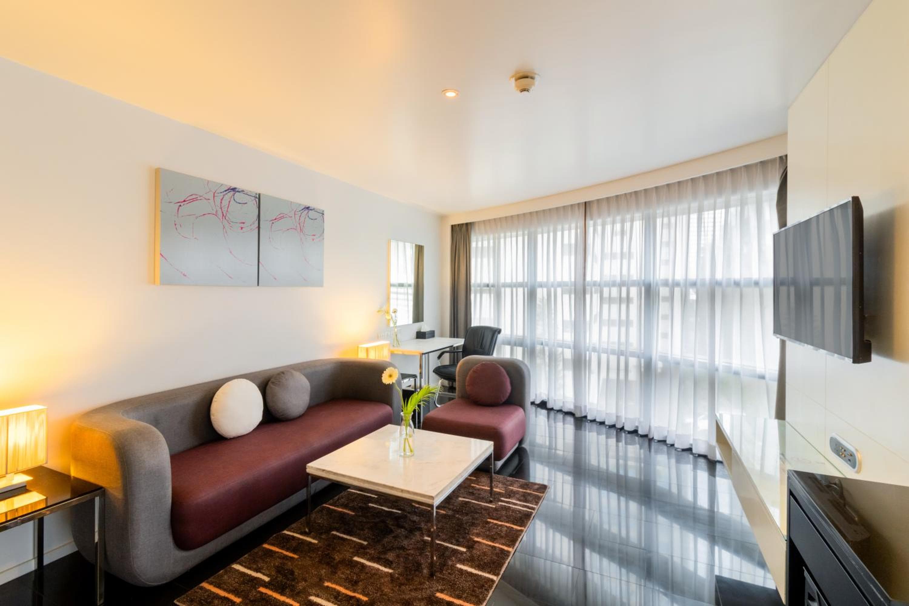 Best Western Sukhumvit 20 — 25