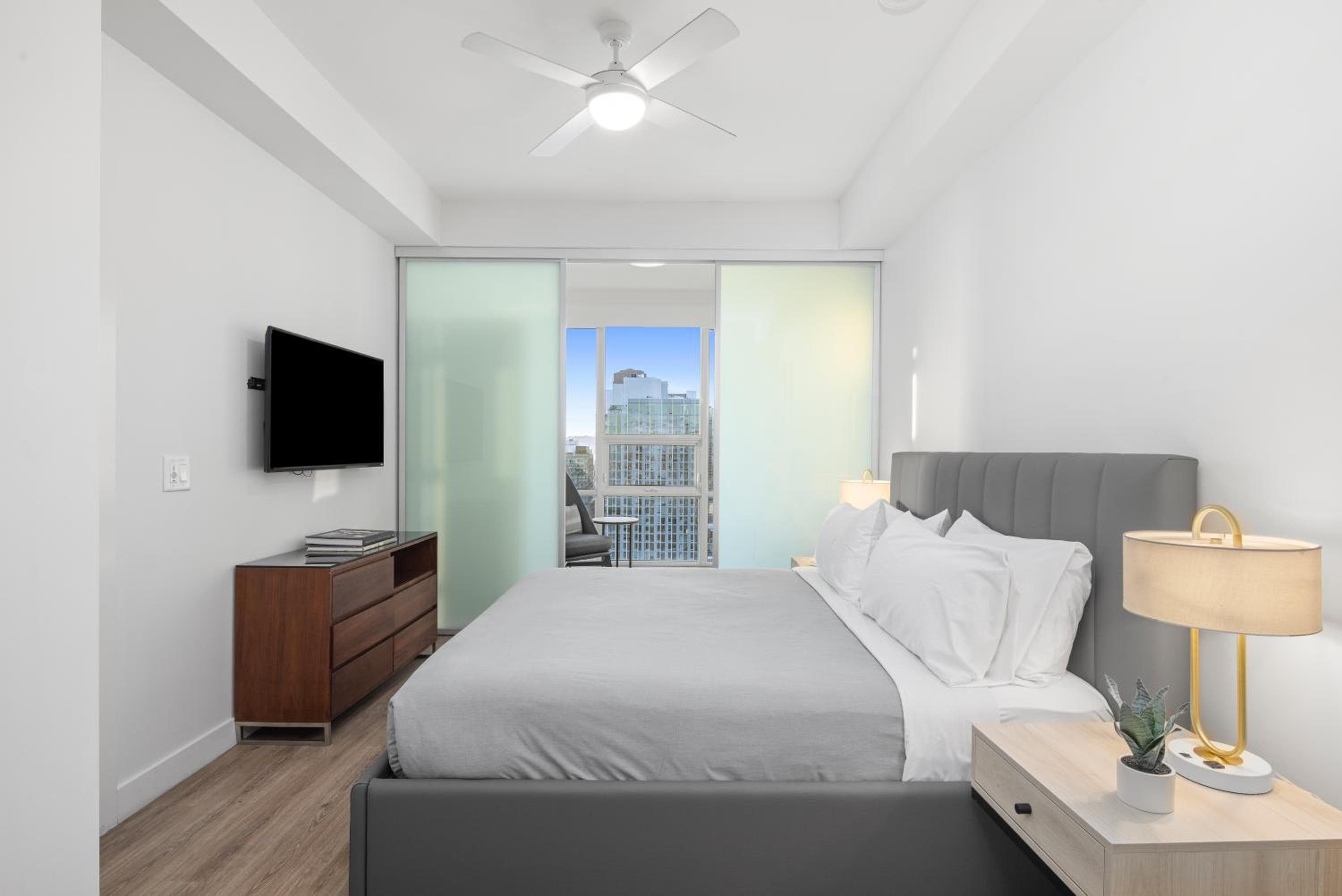 Level Los Angeles - Downtown South Olive — 25