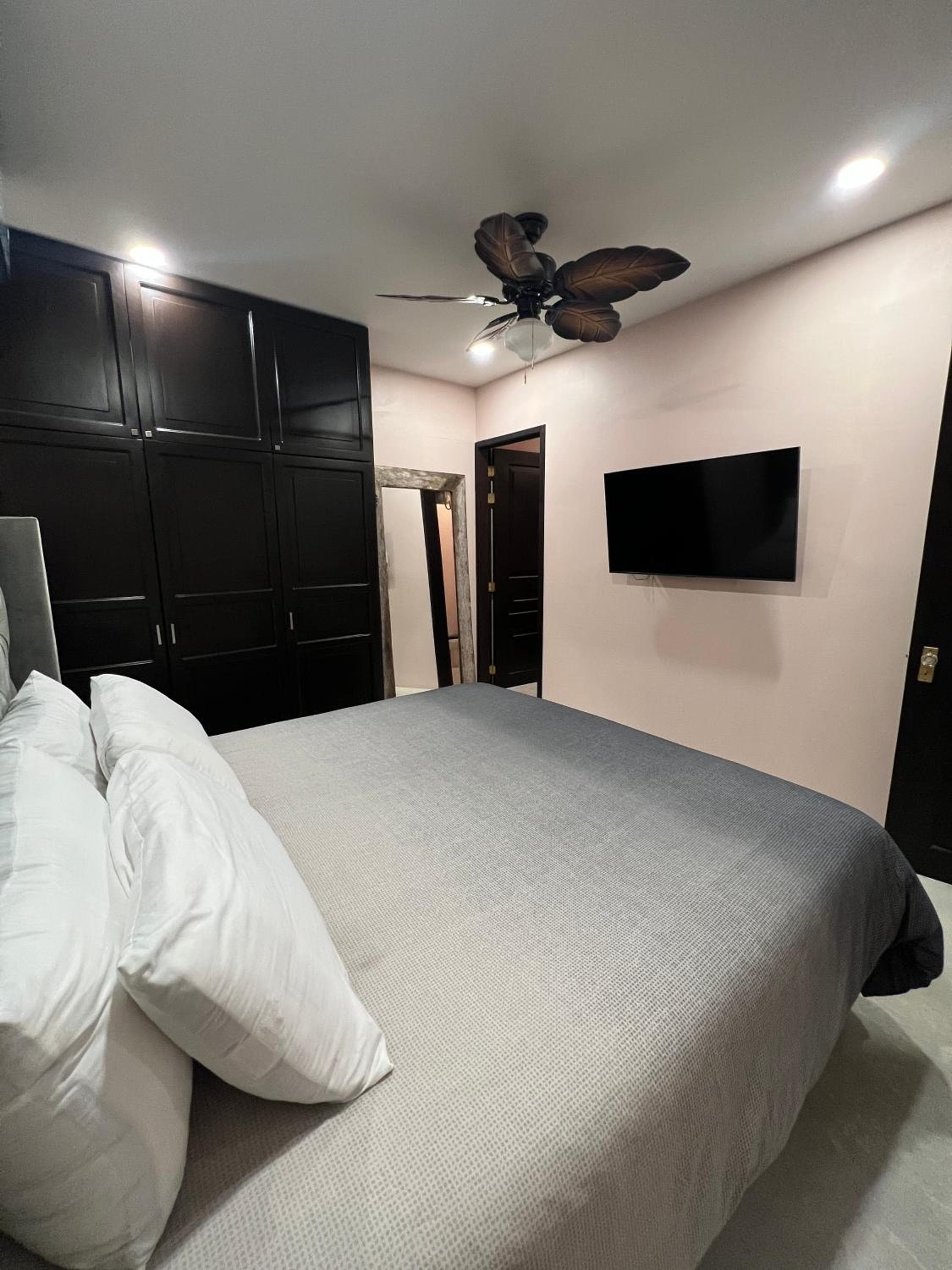 Casa Halo - Mansión LUX, piscina, Sonos, gimnasio, billar y personal — 5