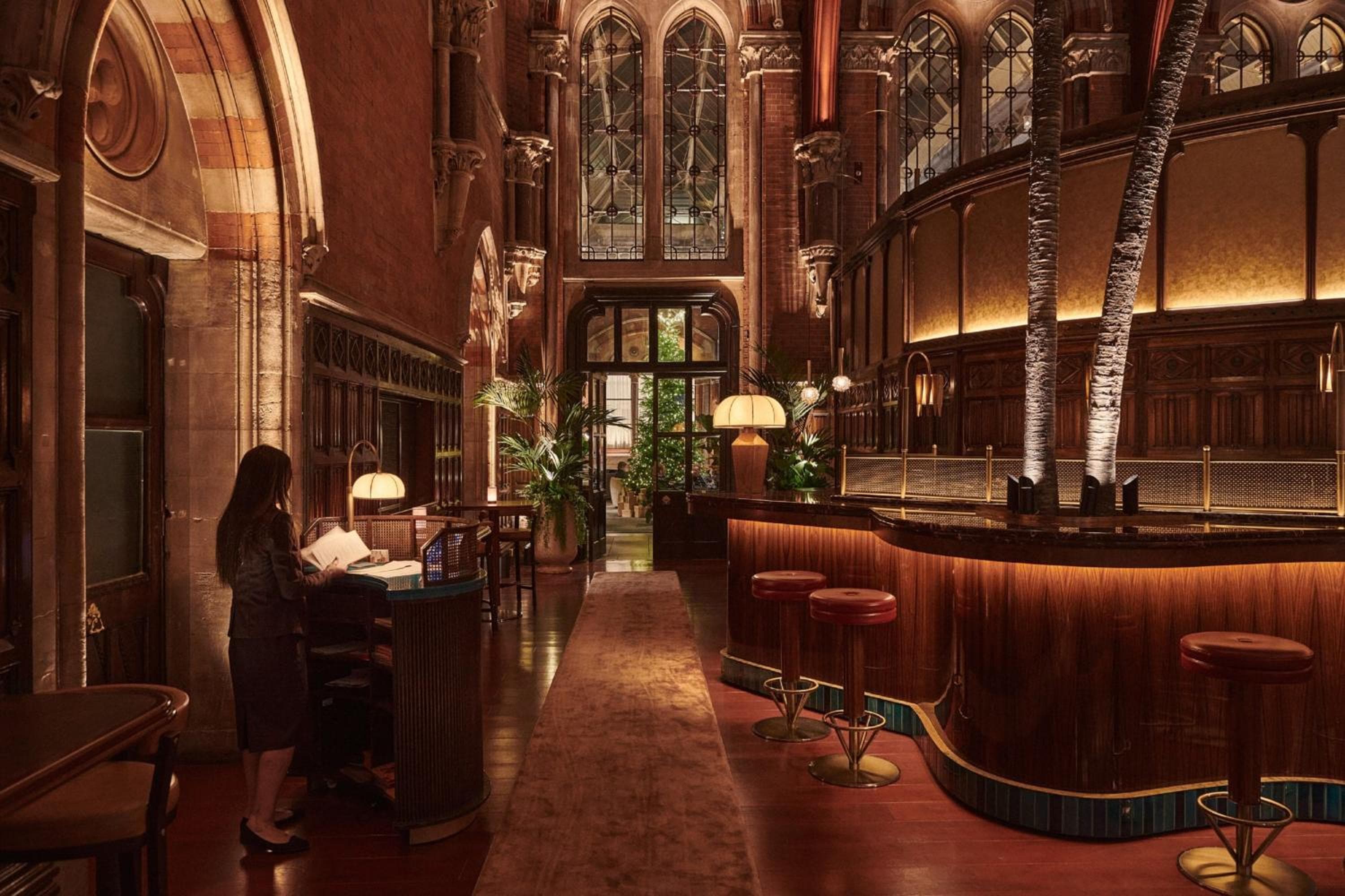 St Pancras London, Autograph Collection — 4