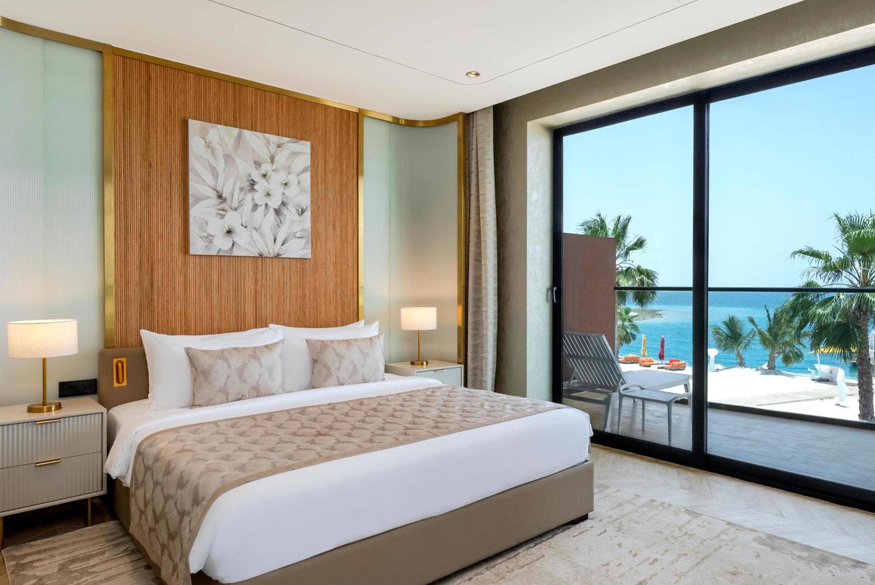 Voco Dubai Monaco, The Heart of Europe by IHG-Adult only — 4