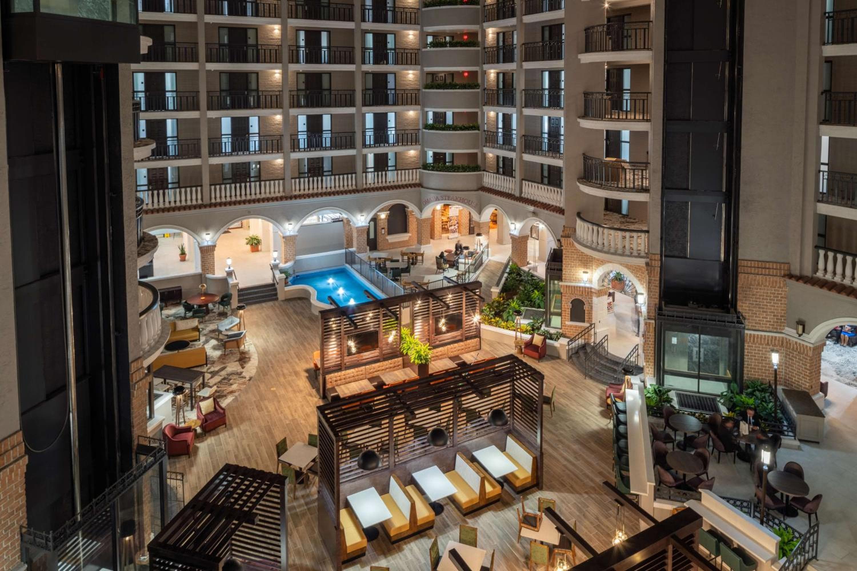 Embassy Suites by Hilton Orlando Norte — 3