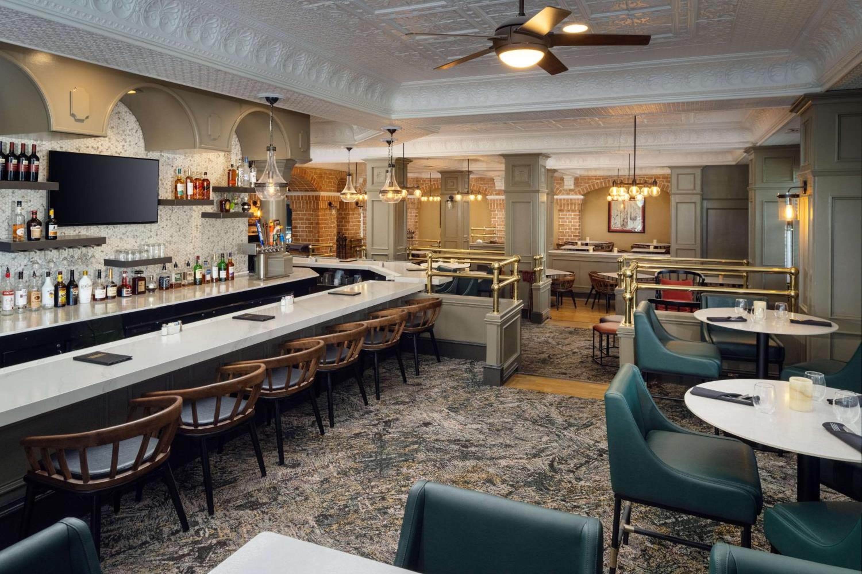 Embassy Suites by Hilton Orlando North — 22