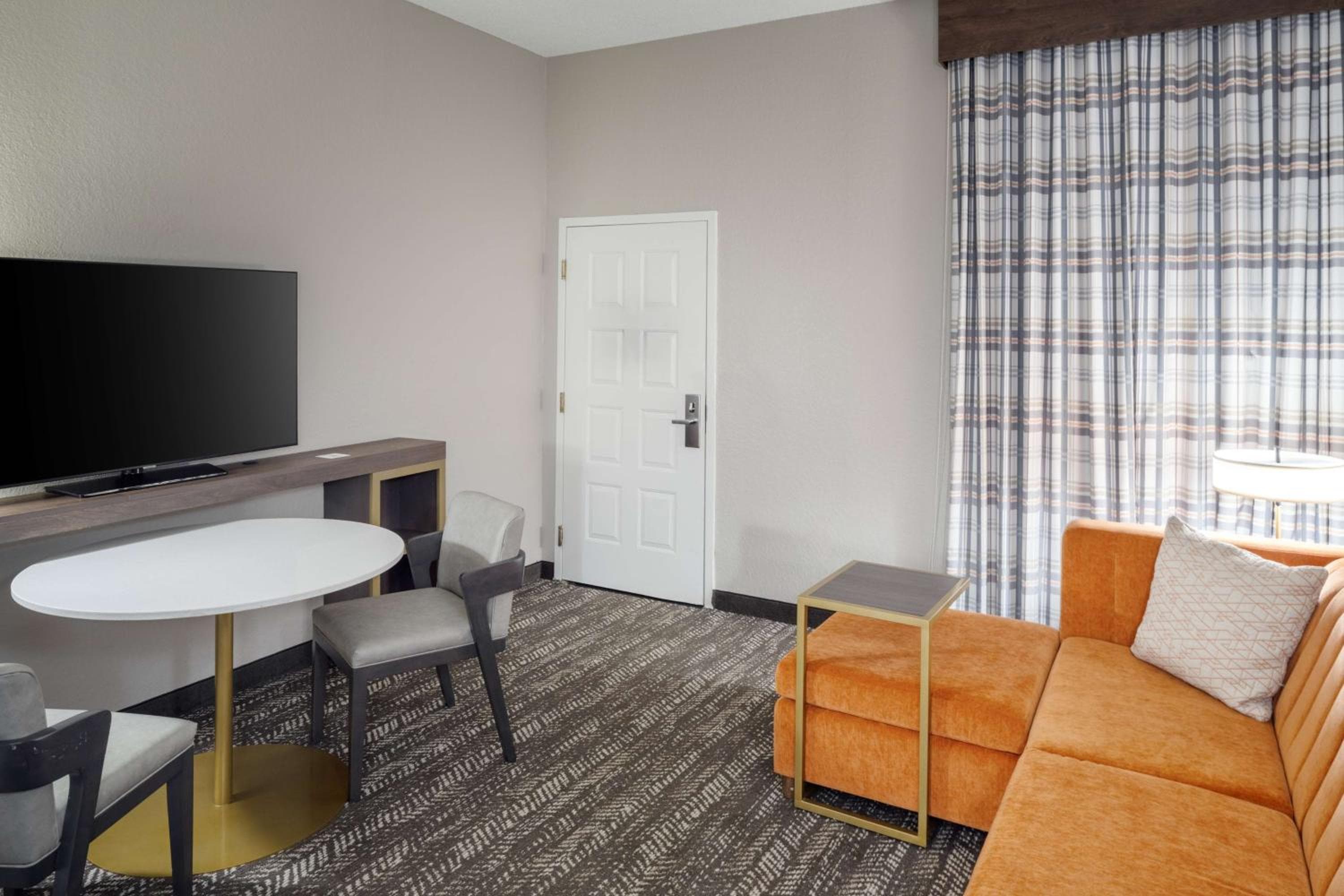 Embassy Suites by Hilton Orlando Norte — 27