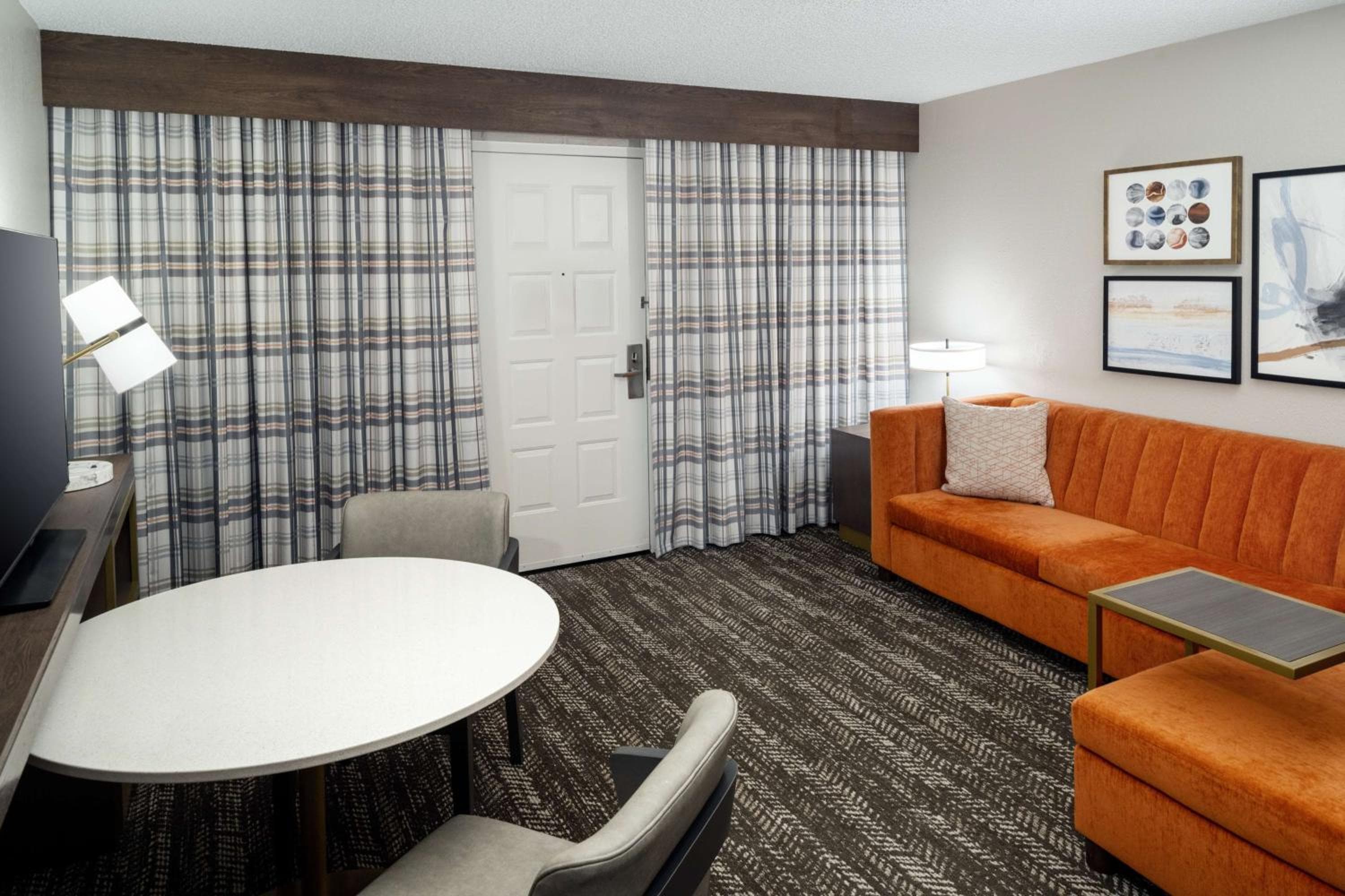 Embassy Suites by Hilton Orlando Norte — 17