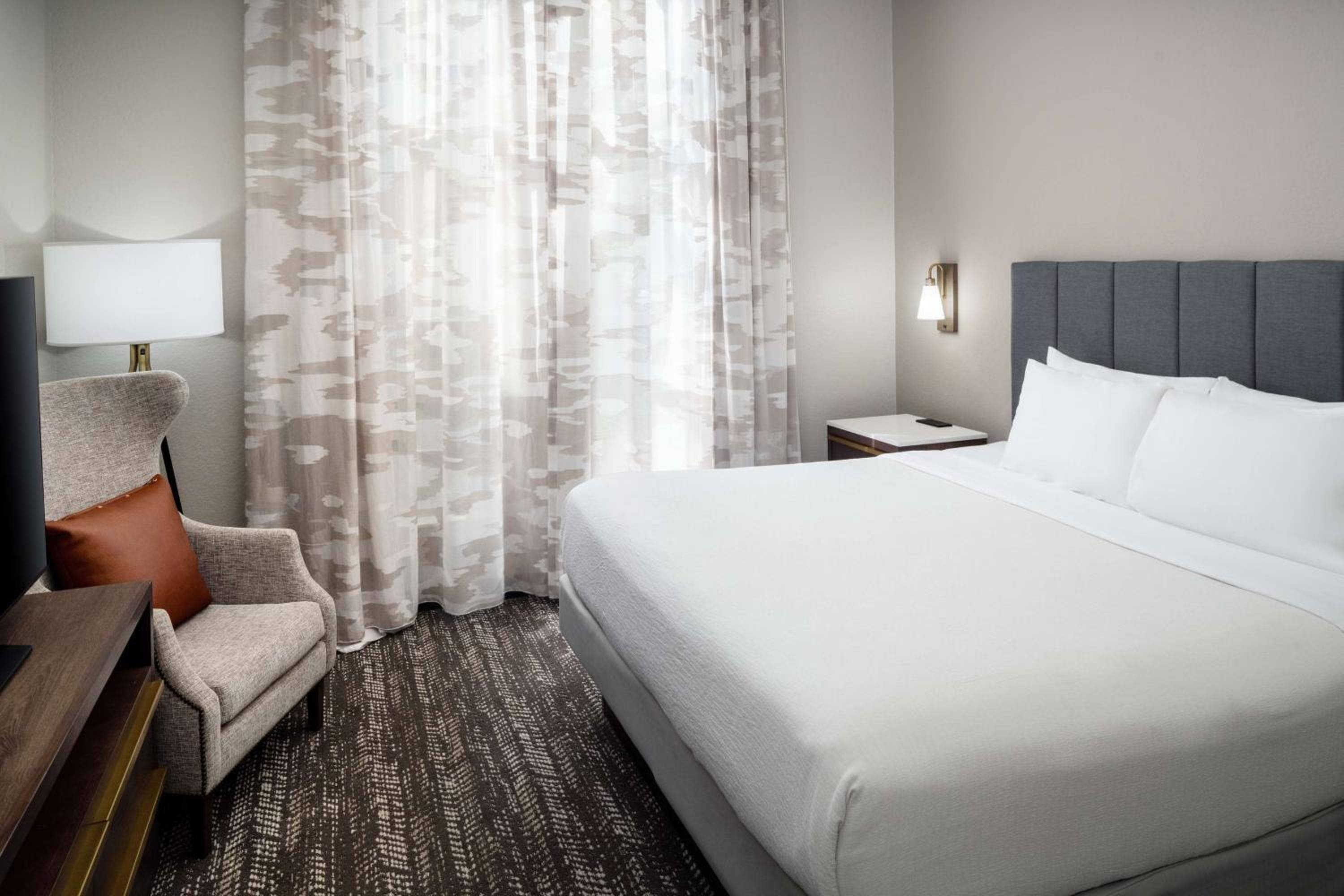 Embassy Suites by Hilton Orlando Norte — 12
