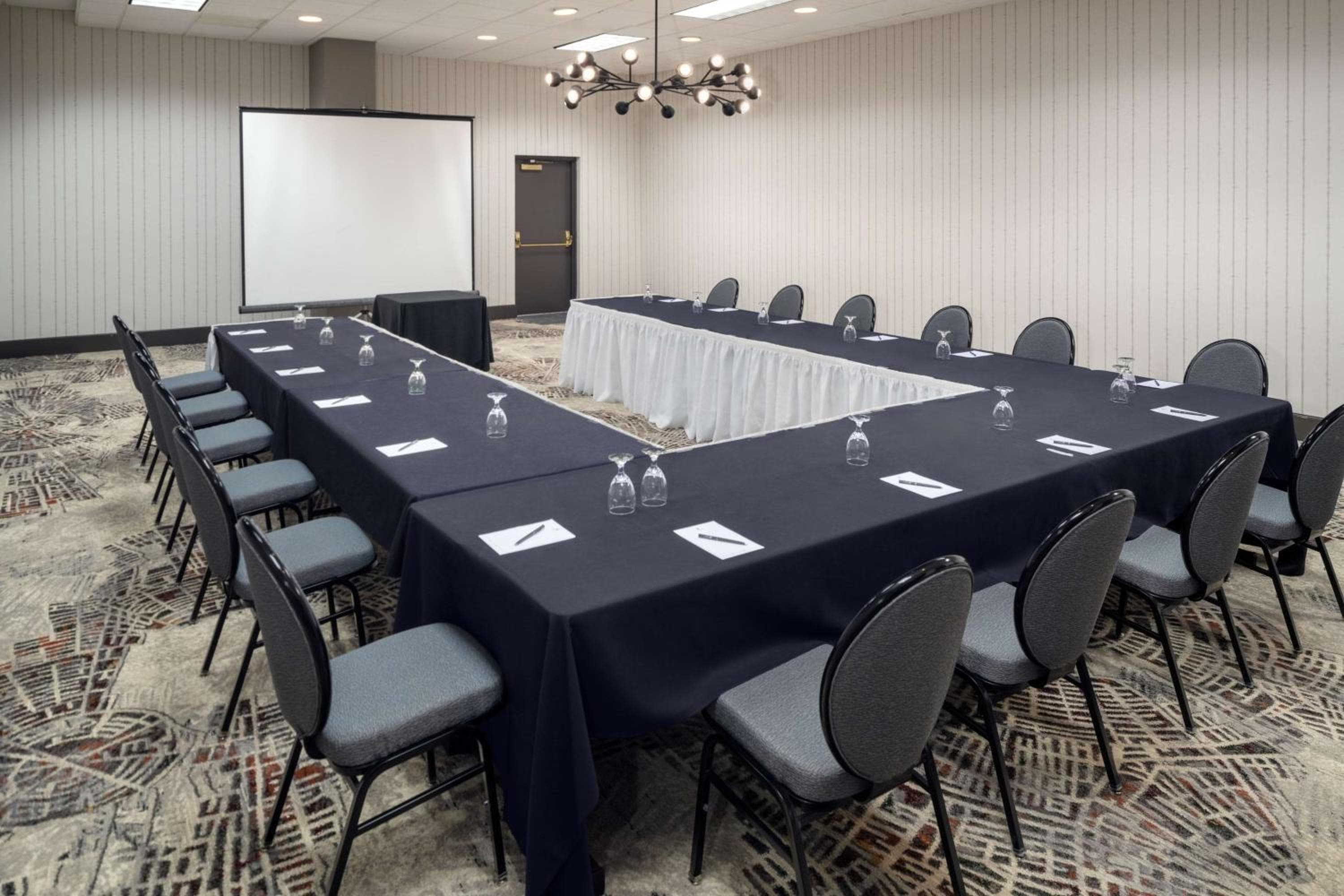 Embassy Suites by Hilton Orlando Norte — 24