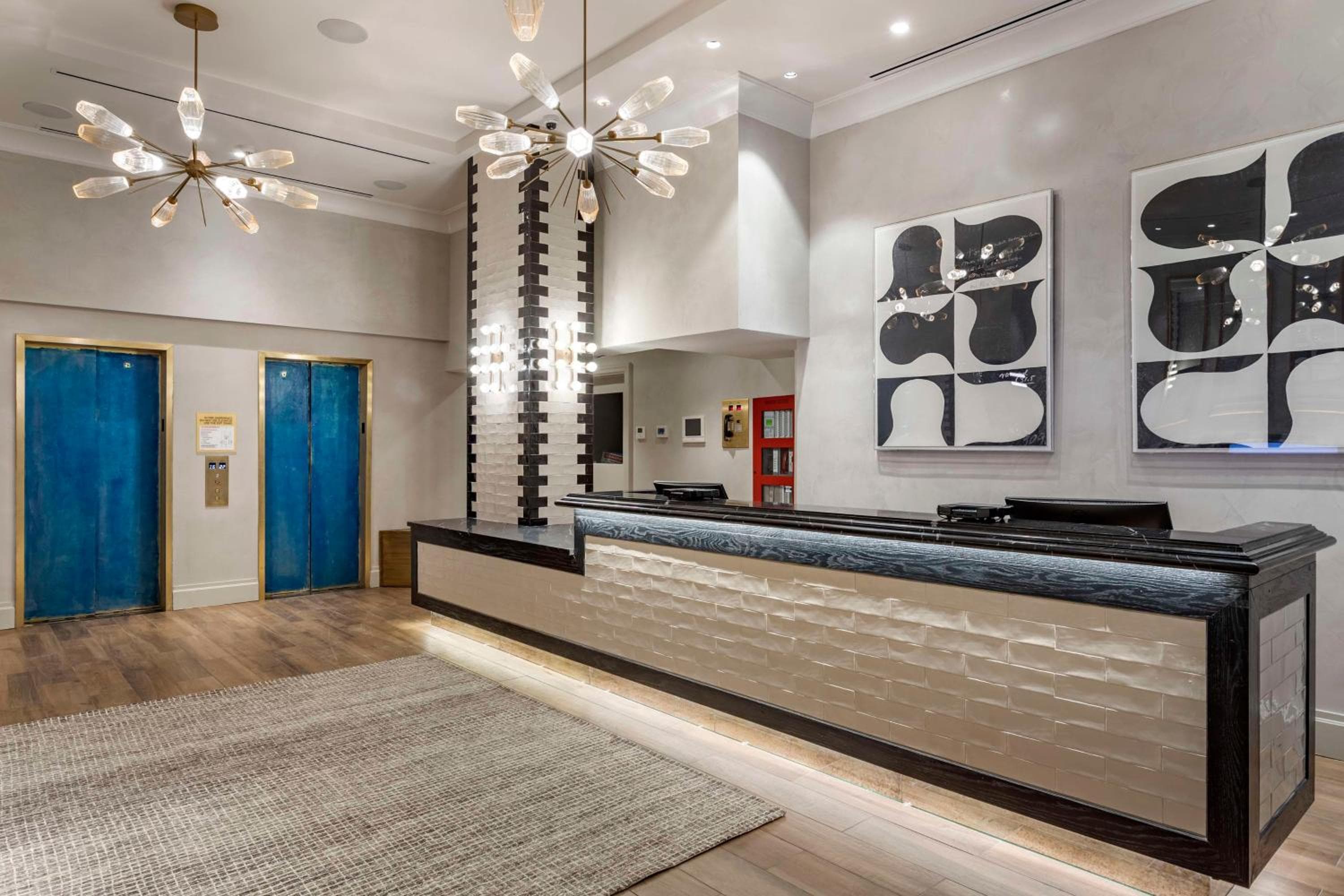 The Draper New York, Collezione di arazzi di Hilton — 5