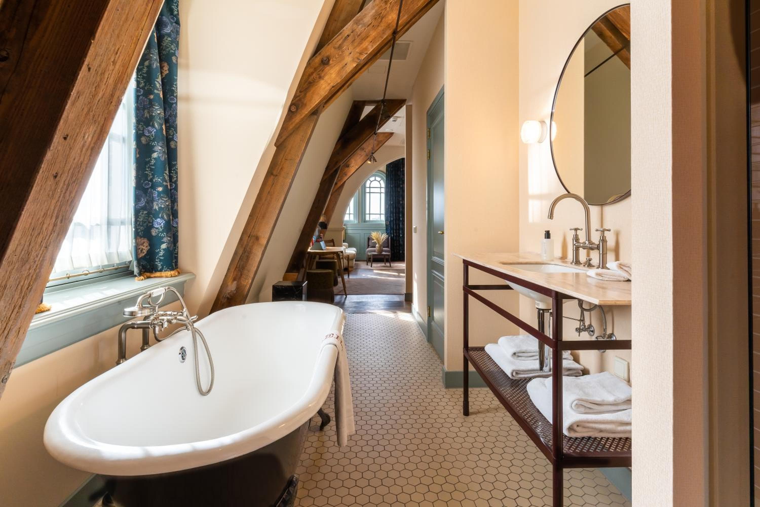 Hotel Mercier — 11