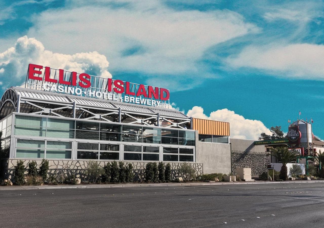 Ellis Island Hotel Casino & Brewery — 1