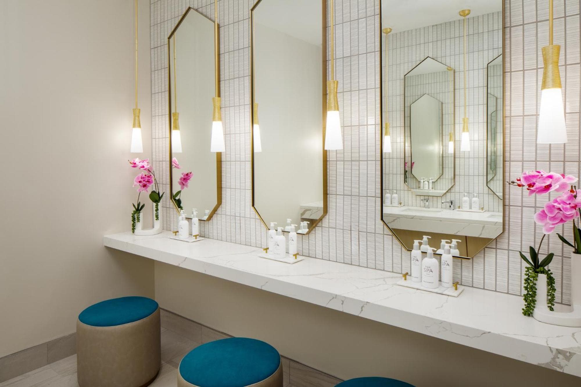 El Alfond Inn — 24