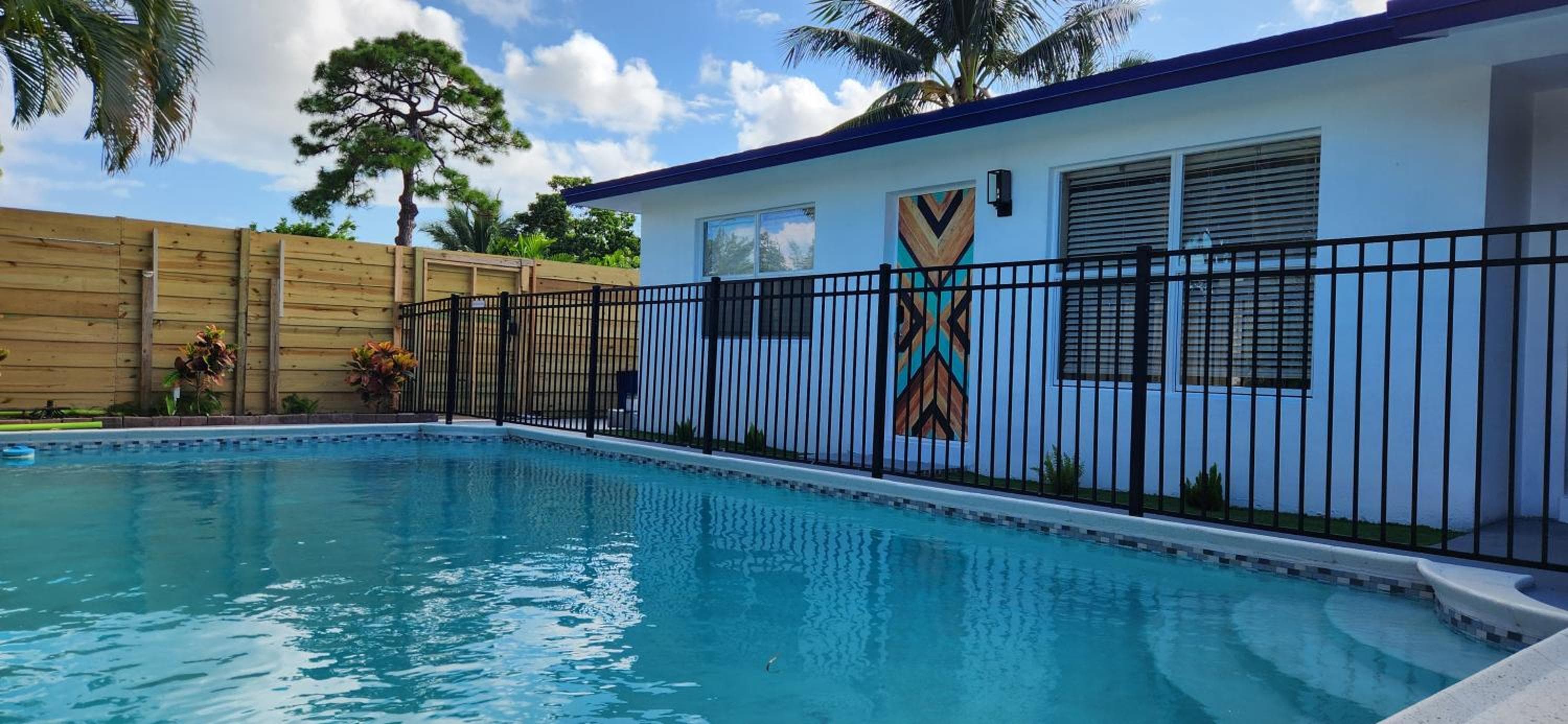 Equipped House W Pool & Patios, Near the Beaches, Prime Location- Ideal for Small Families, Coastal Haven — 29