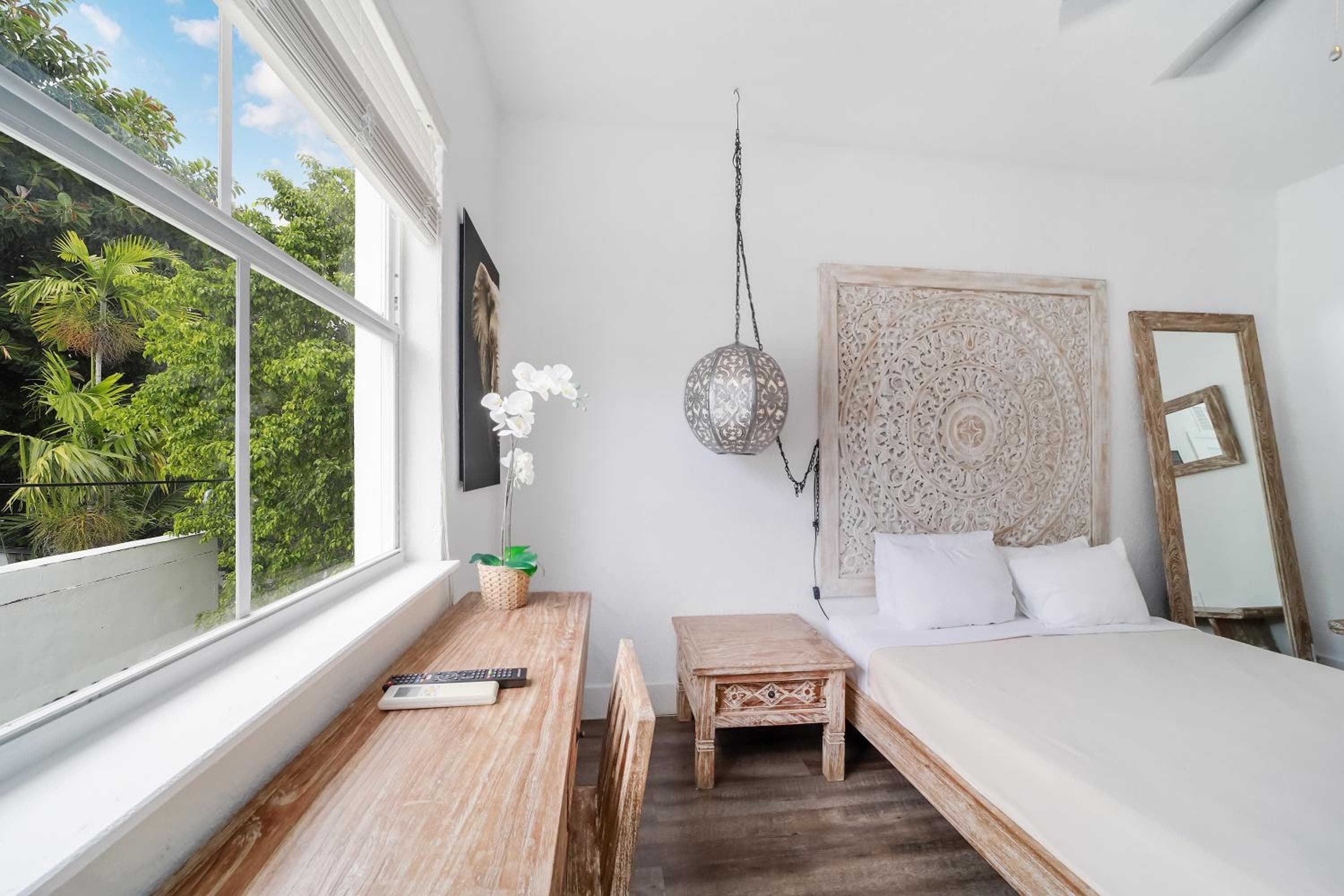 Treehouse Hotel — 28